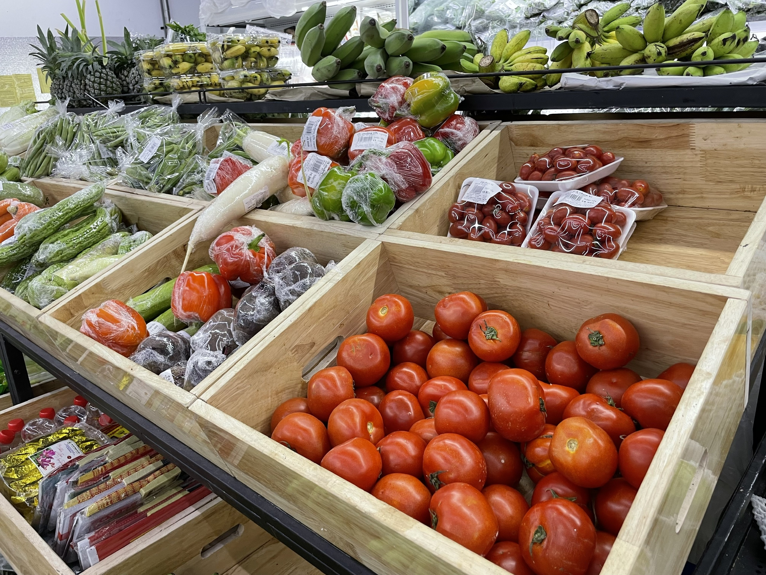 Gia thuc pham cho dan sinh Ha Noi tang nhe, sieu thi van binh on hinh anh