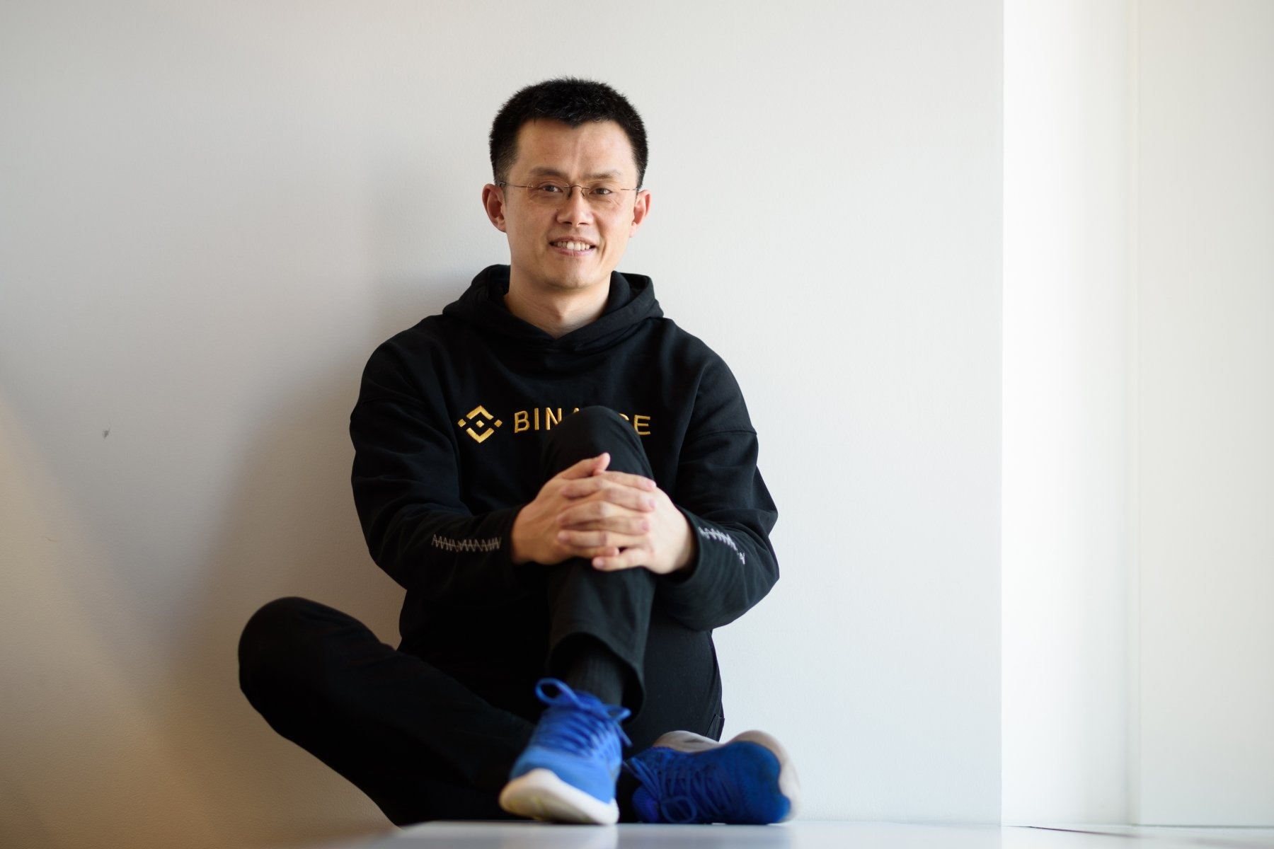 CEO Binance san sang tu chuc anh 1