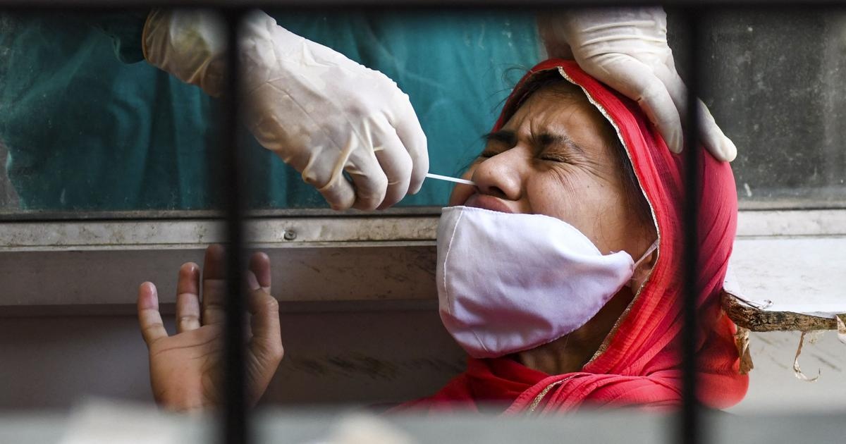 Nguoi An Do roi vao 'nui no' vi chi phi dieu tri Covid-19 hinh anh