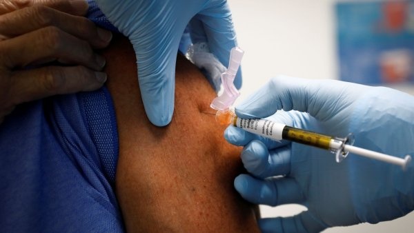 Moderna ky vong doanh thu lon tu mui vaccine bo sung hinh anh