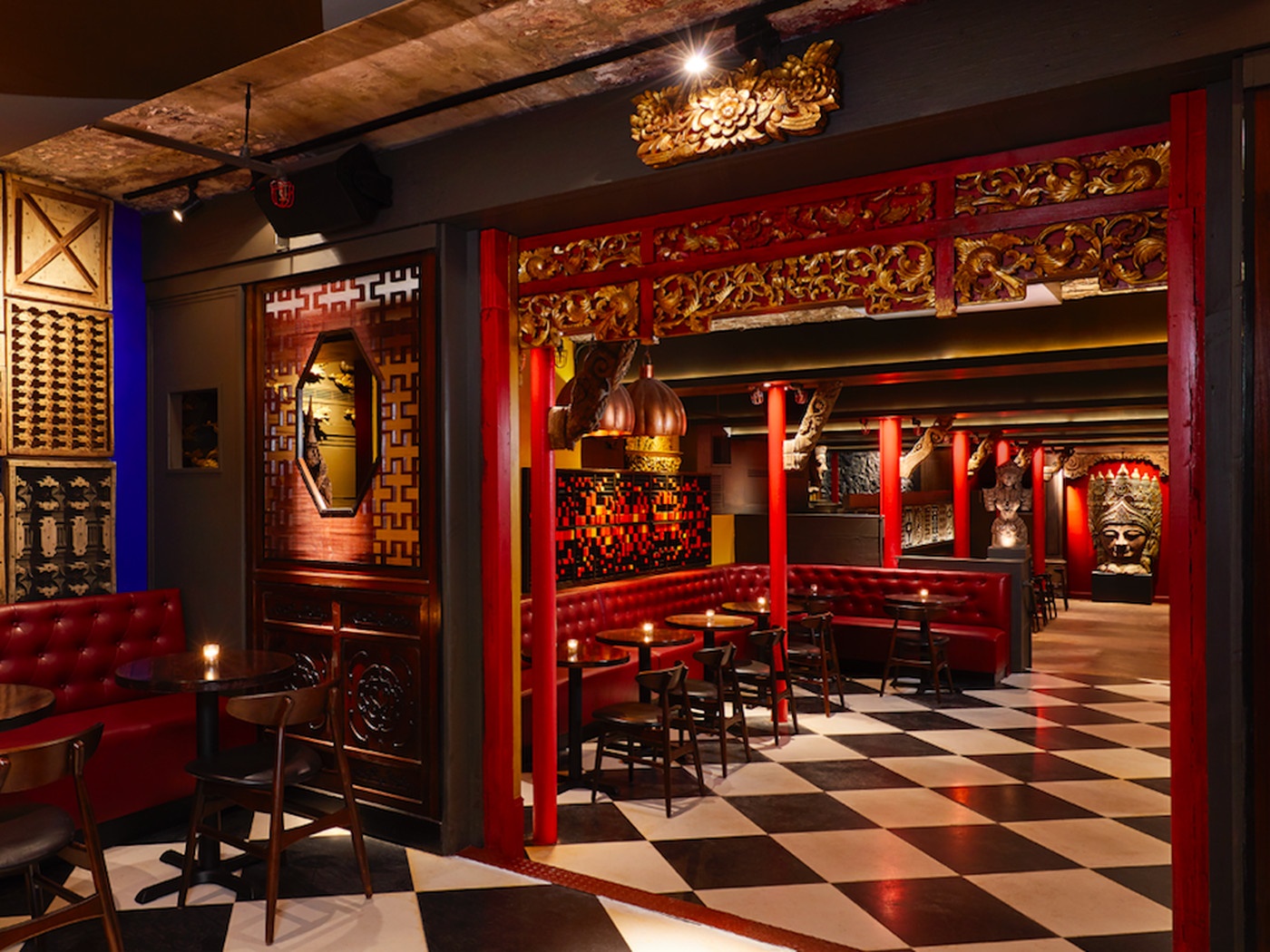 Tro thanh ty phu Trung Quoc nho chuoi quan bar anh 1