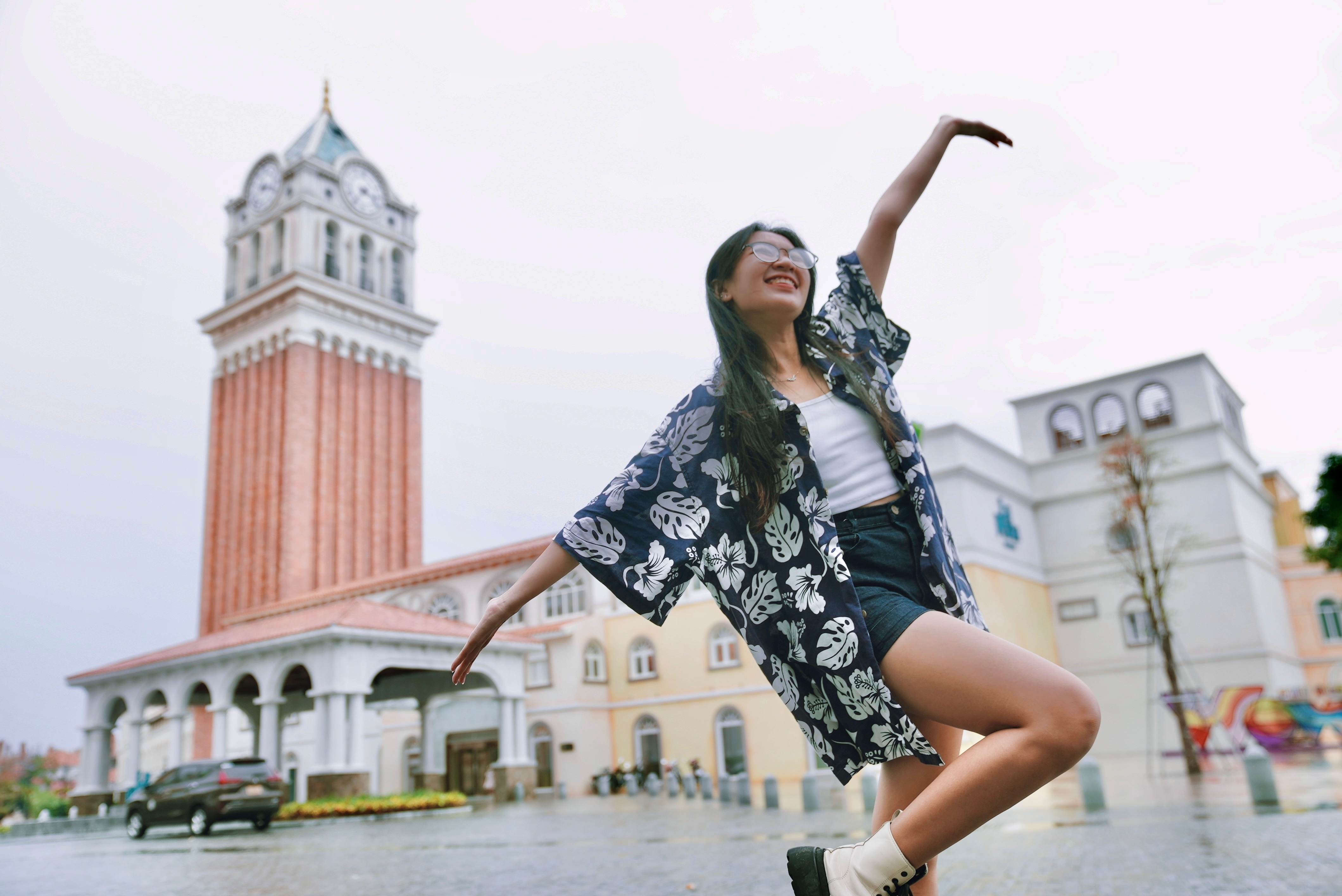 Cong ty lu hanh cap tap 'chot tour' ky nghi le 30/4 nam ngay hinh anh