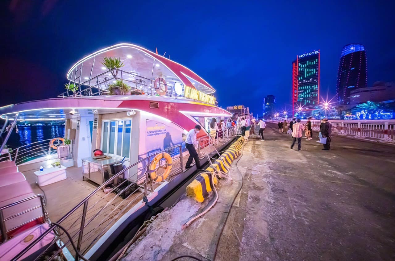 Le hoi phao hoa anh 1