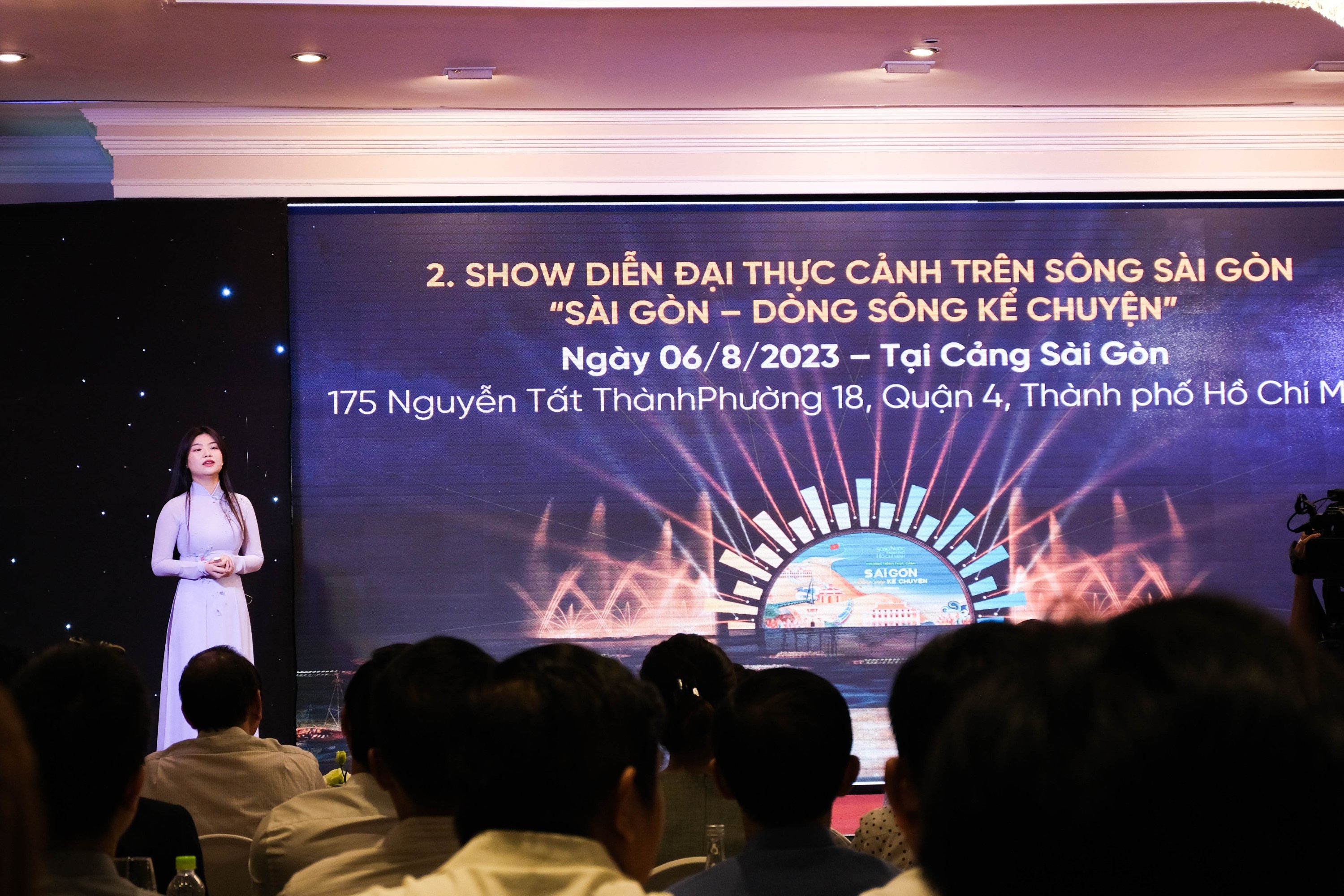 Le hoi Song nuoc anh 1