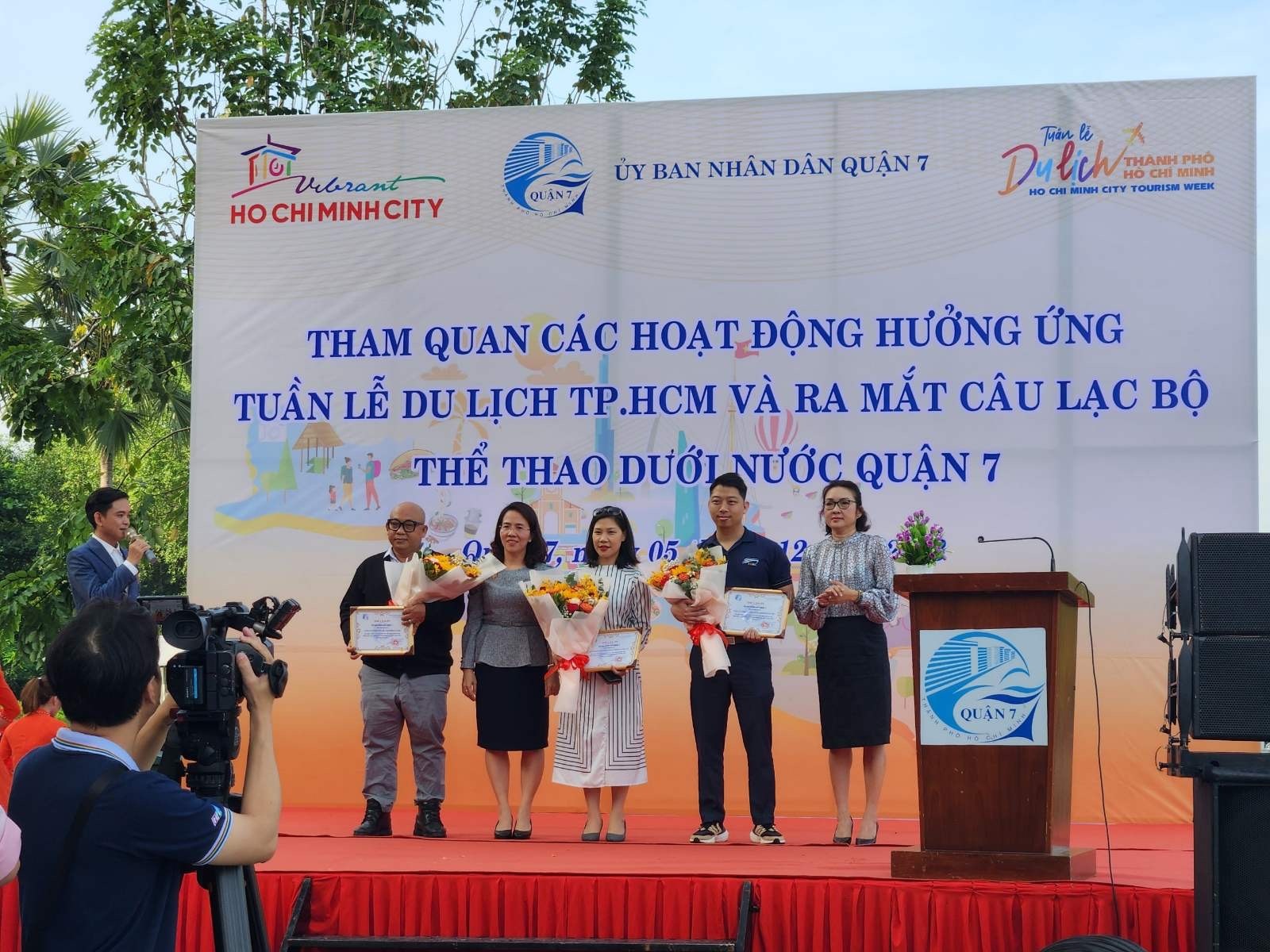 Du lich duong thuy anh 1