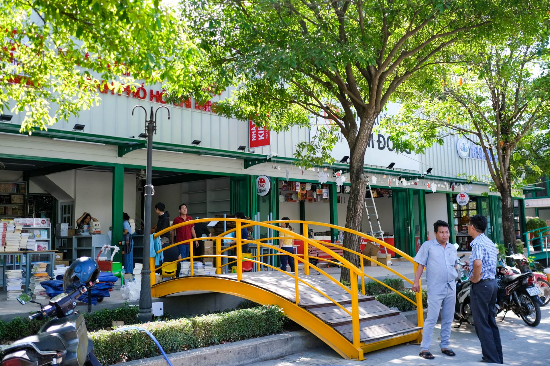 Duong  sach Thu Duc anh 2