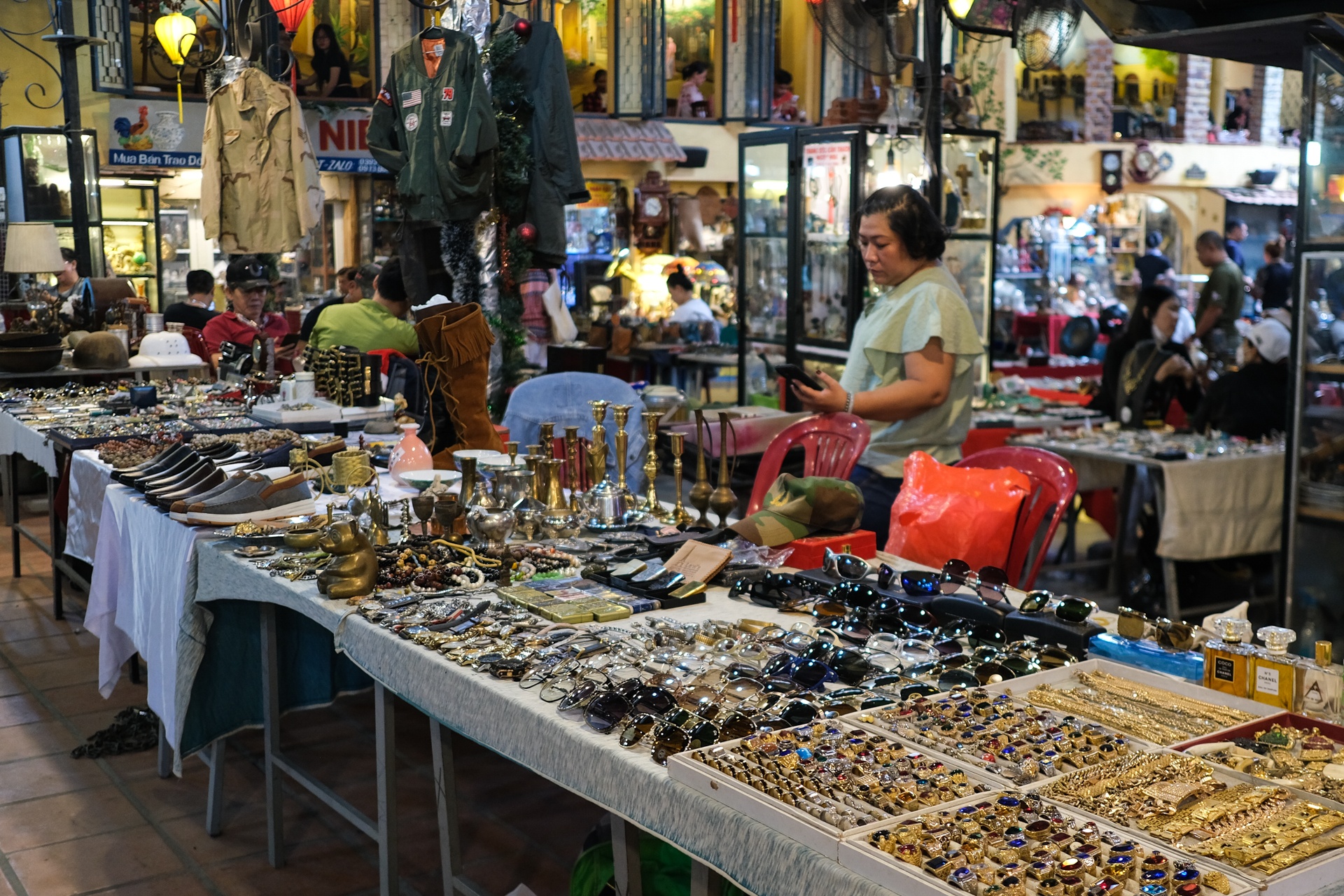 Chợ đồ cổ ảnh 10 Cho do co anh 10