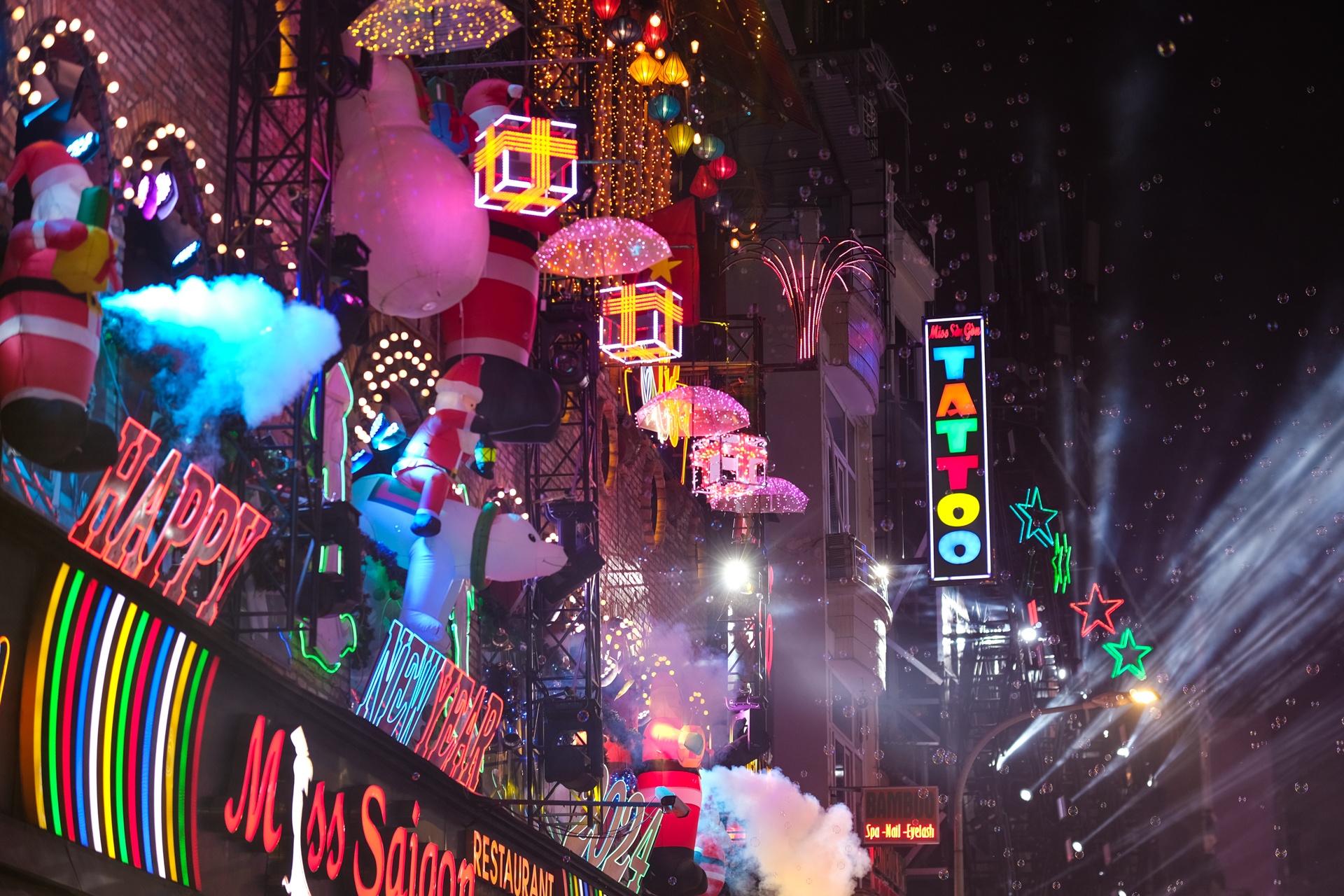 Khach Tay don Noel anh 6