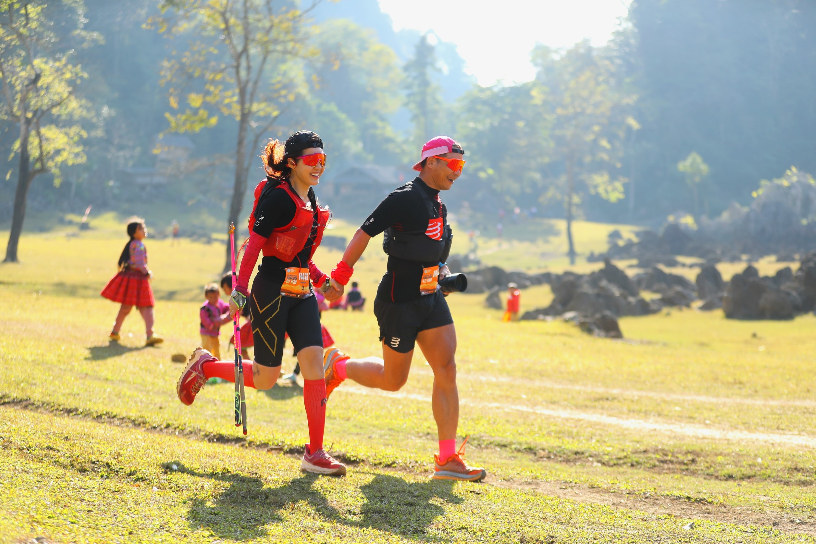 Moi ap luc tan bien nho 'Race-cation' hinh anh