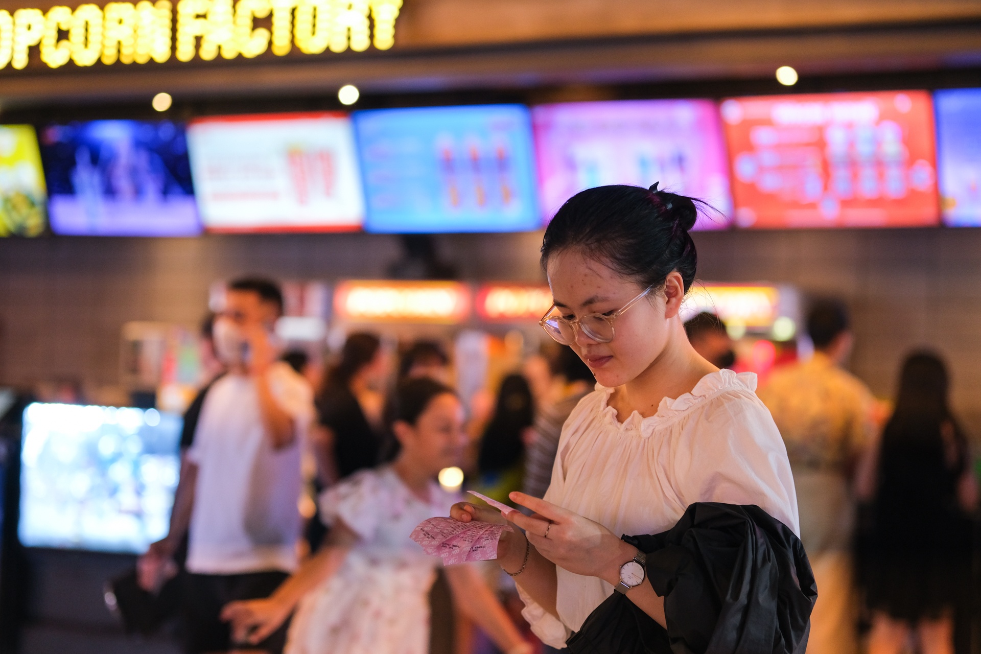 Trung tam thuong mai anh 9