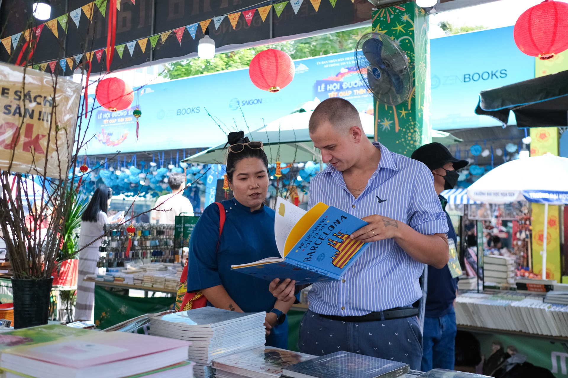 Duong sach Tet anh 8