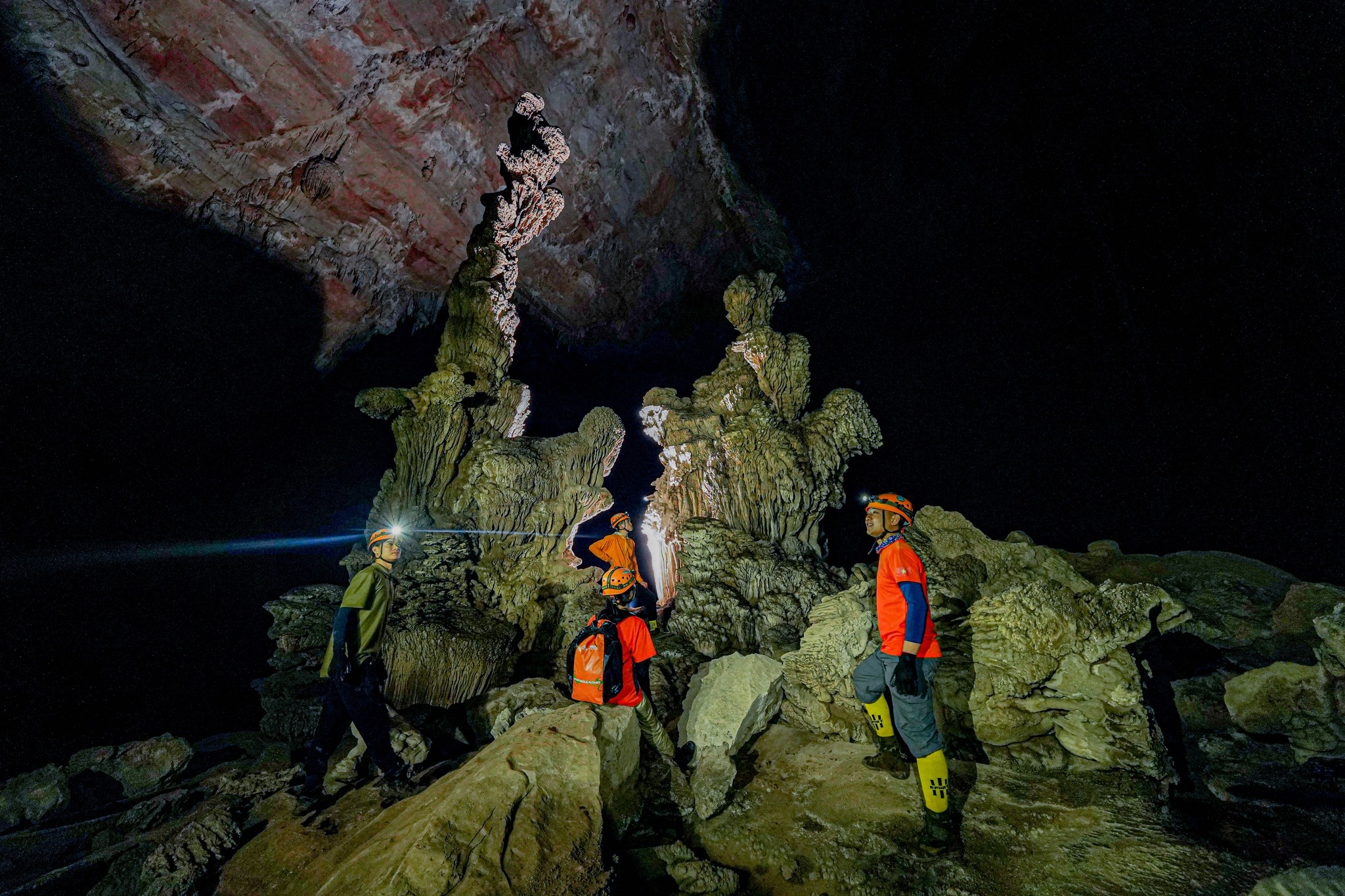 Tour tham hiem anh 8