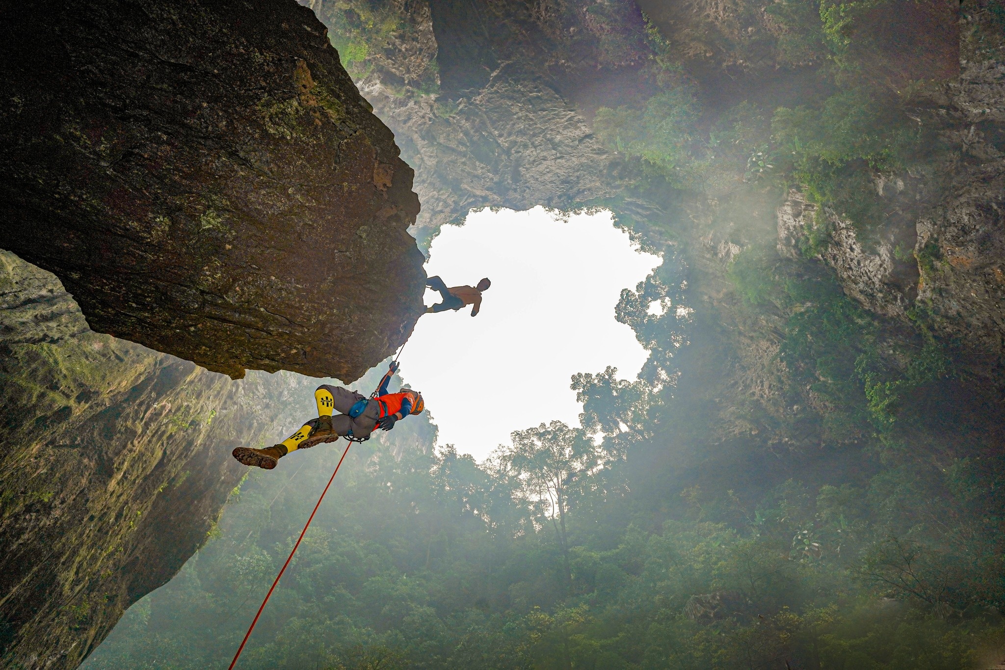 Tour tham hiem anh 6