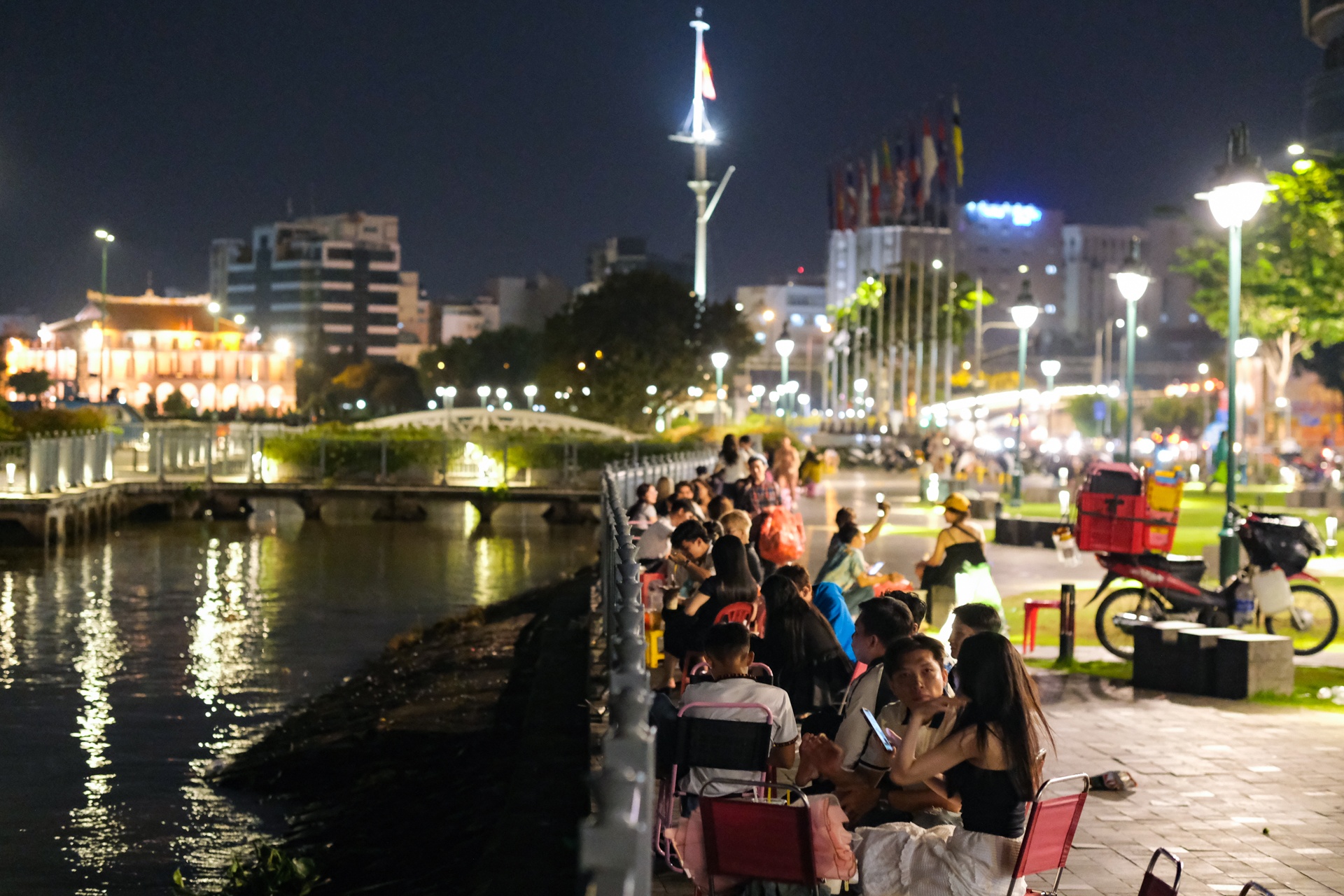 Cà phê đêm ảnh 7 Ca phe dem anh 7