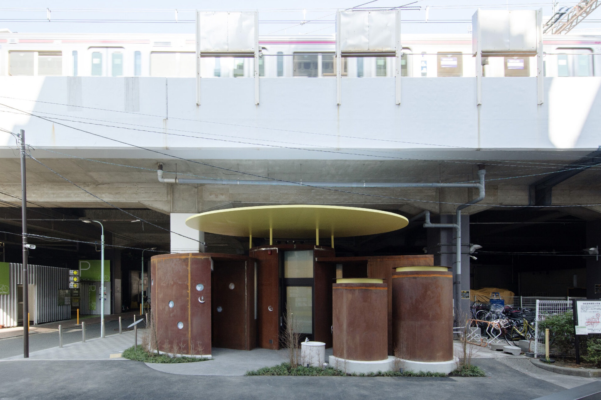 Tokyo Toilet Shuttle anh 6