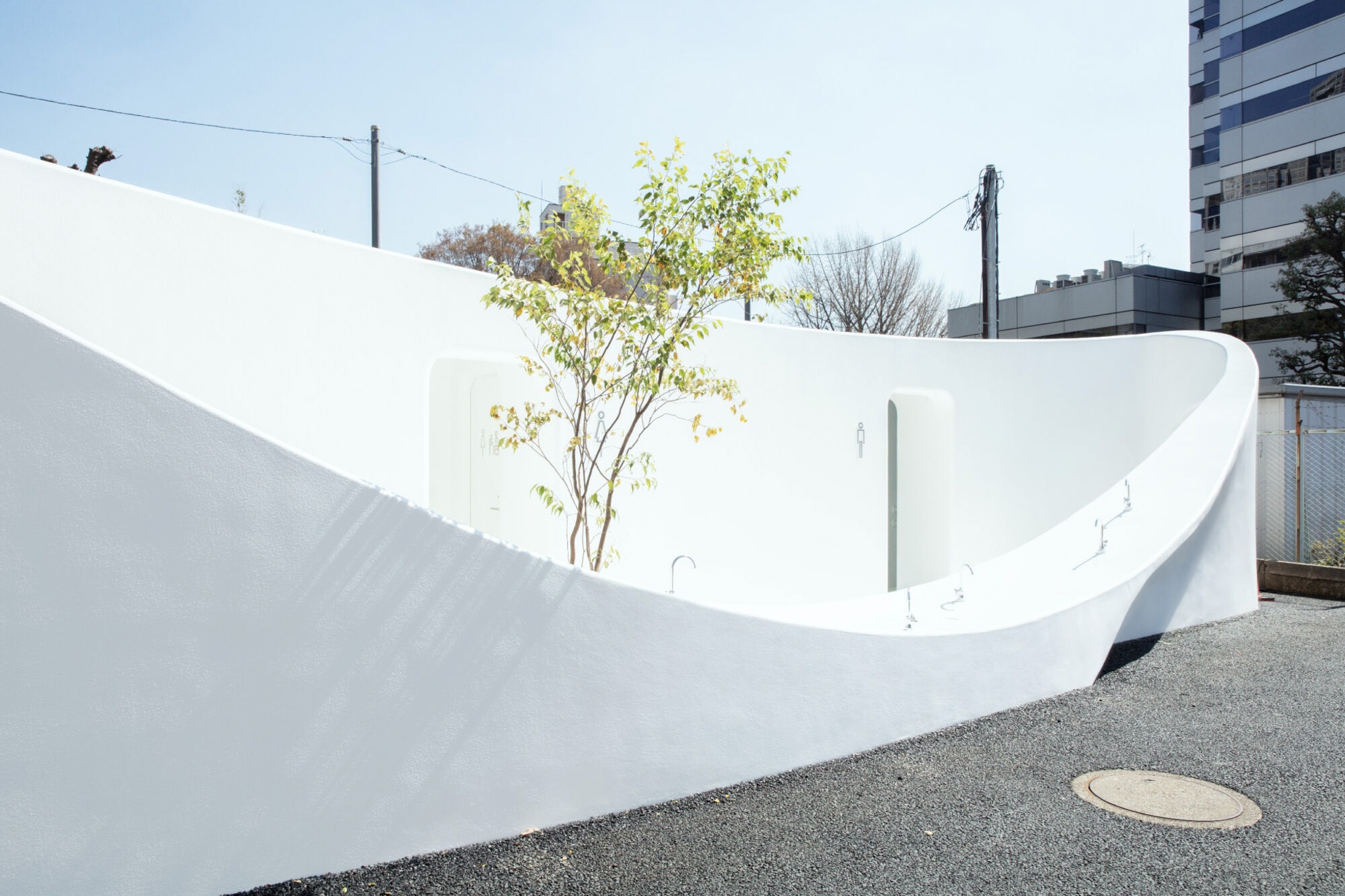 Tokyo Toilet Shuttle anh 8