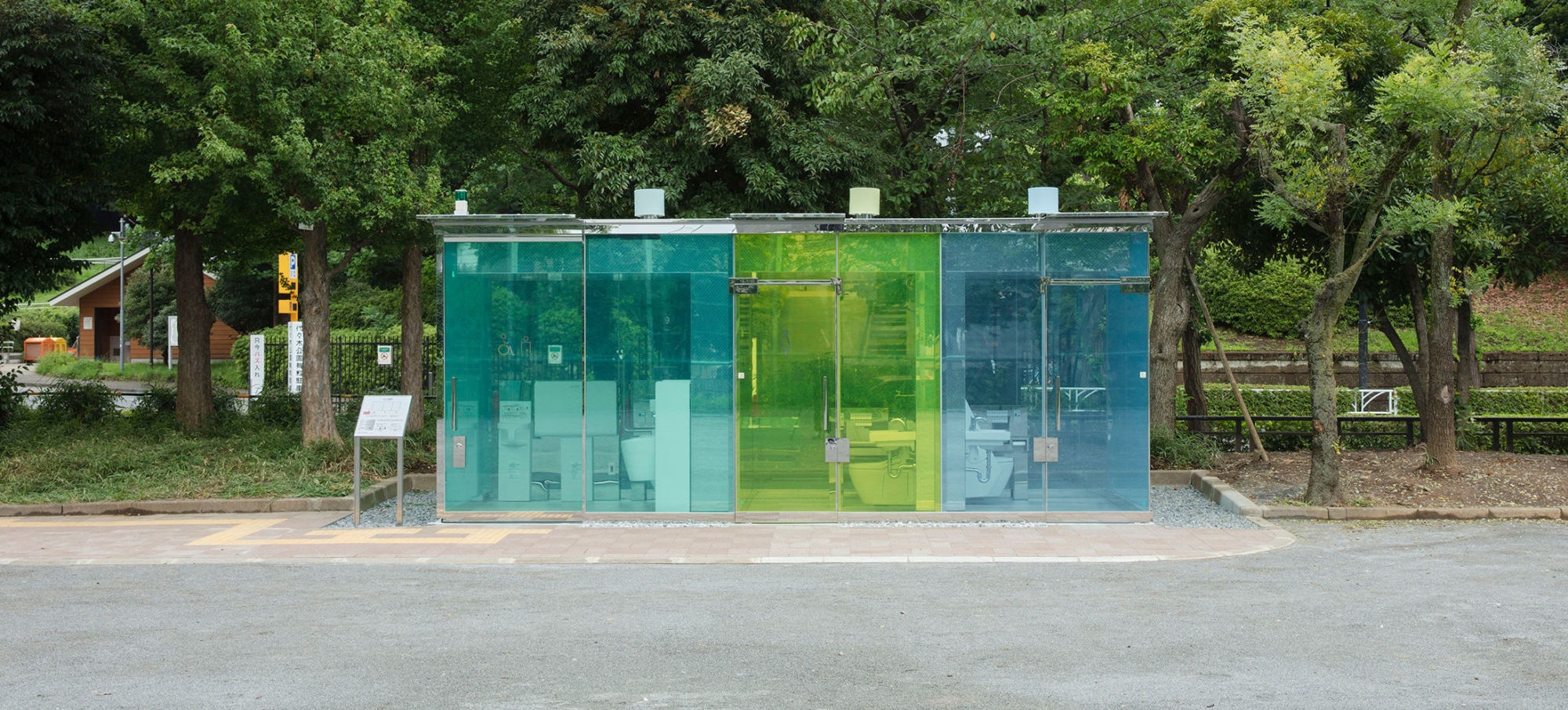 Tokyo Toilet Shuttle anh 4