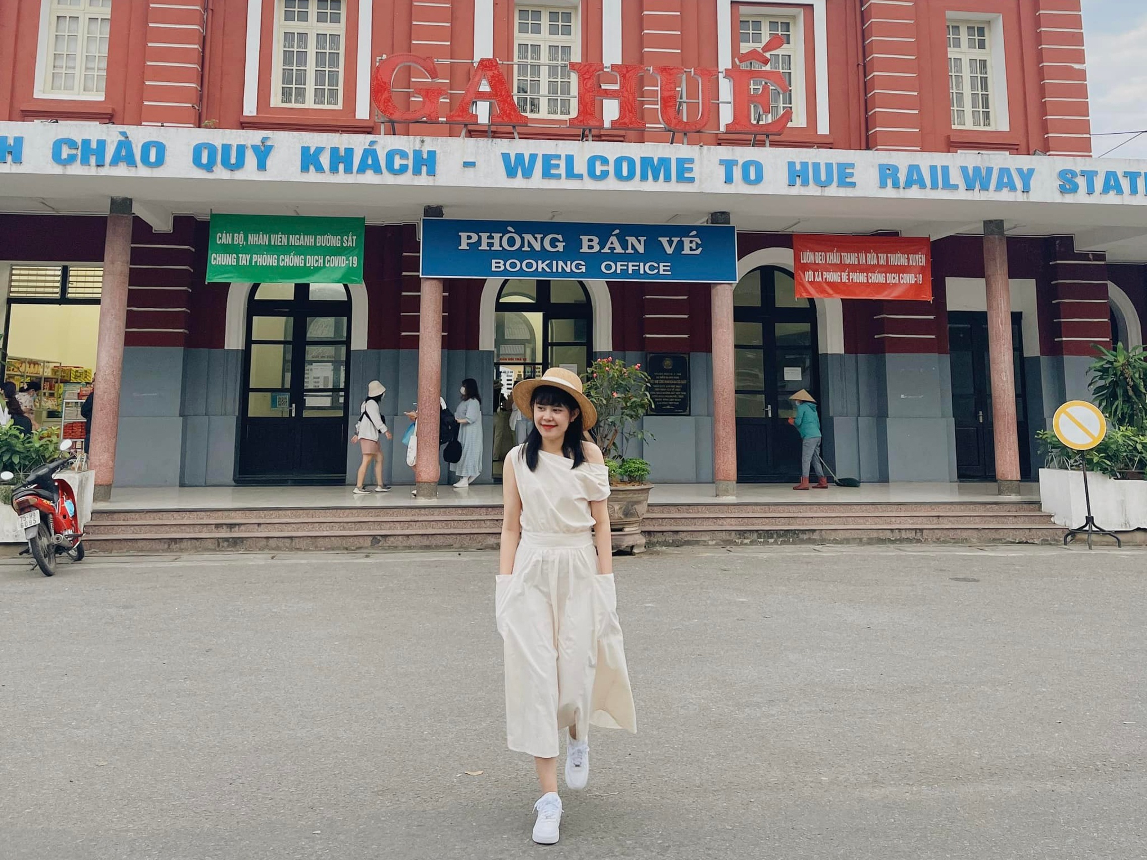 Du lich tau hoa anh 7