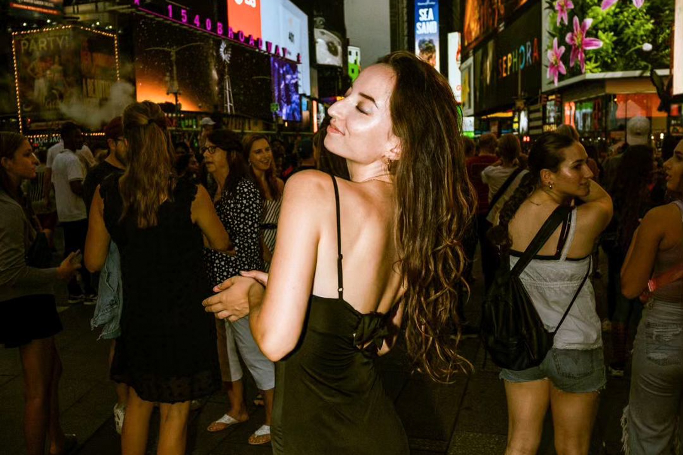 Quang truong Thoi dai la 'bay du lich' toi te nhat hanh tinh hinh anh