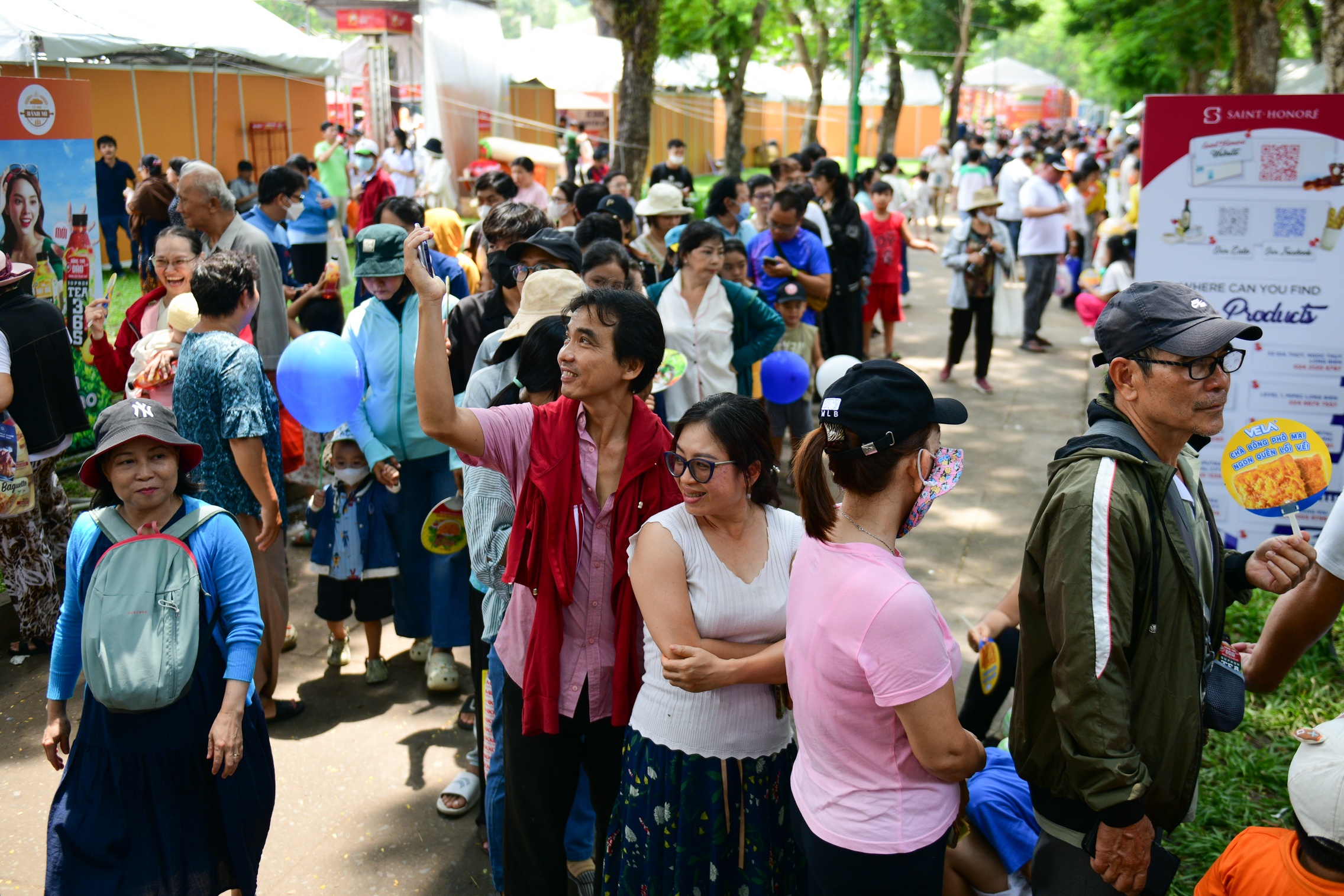 Le hoi Banh mi anh 8