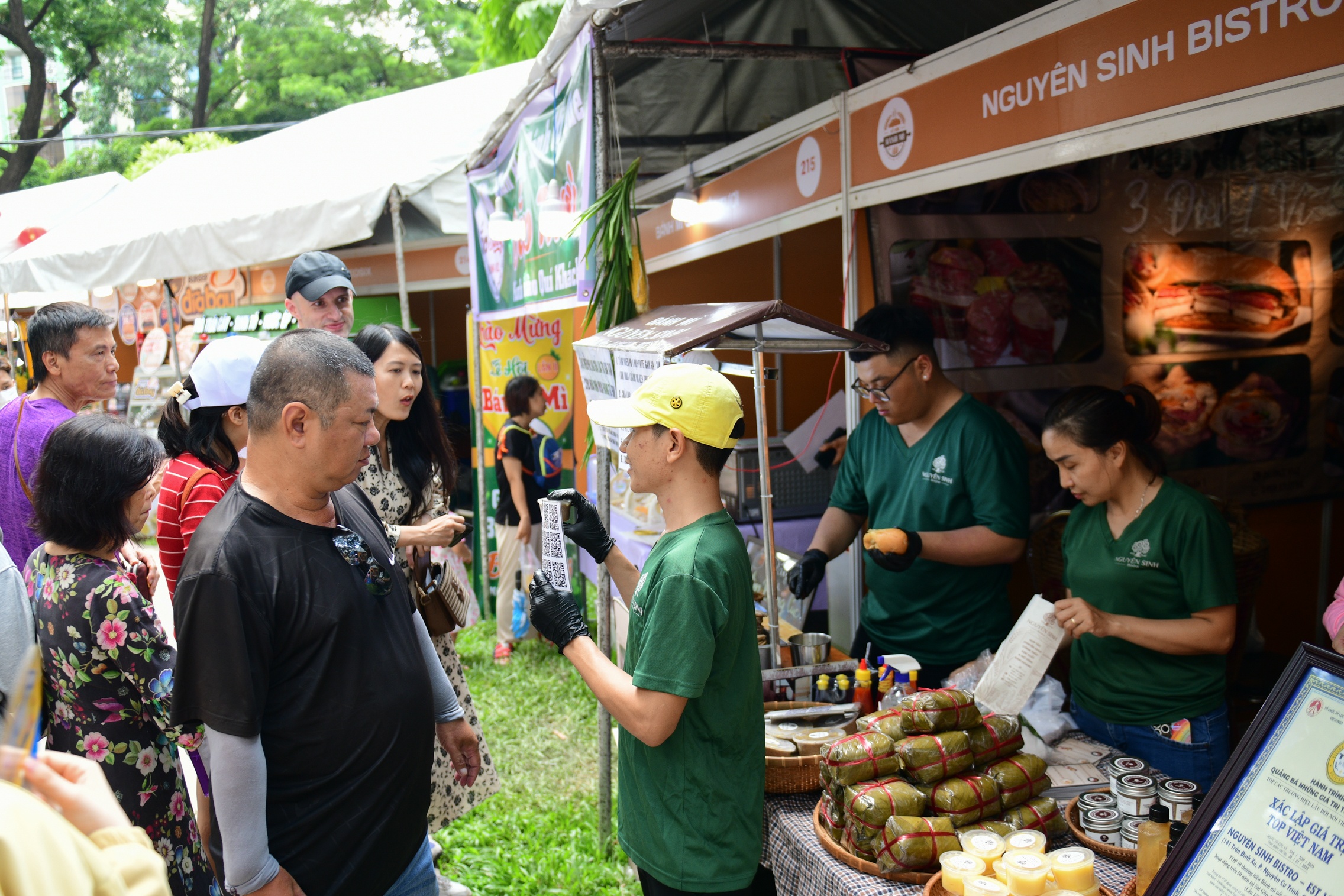 Le hoi Banh mi anh 11