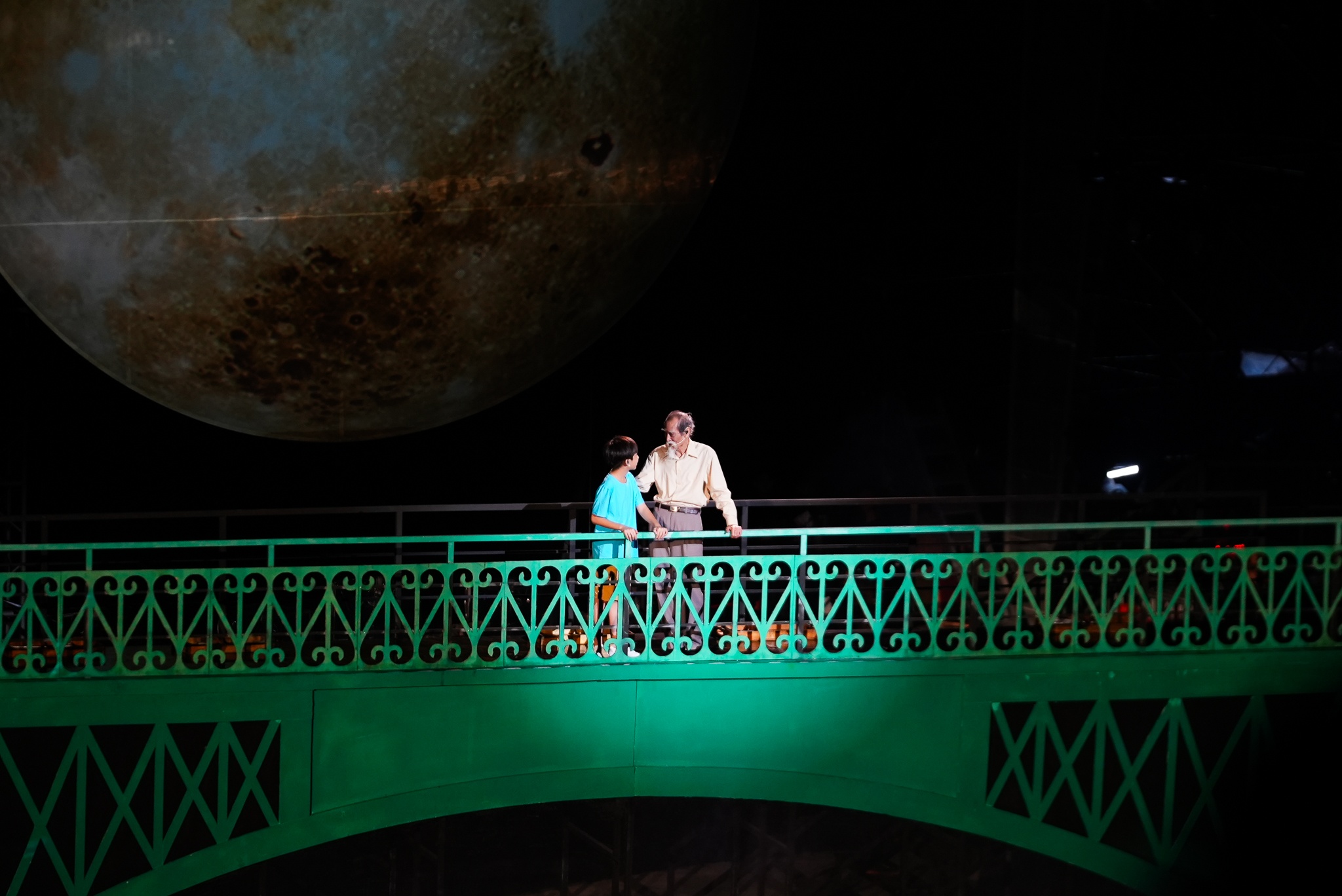 Le hoi Song nuoc anh 4