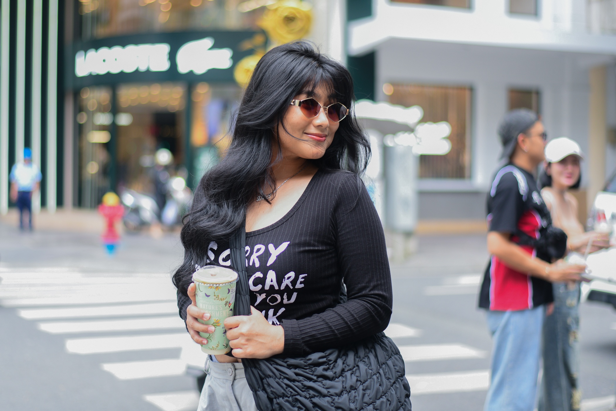 Trao luu khach ngoai den Viet Nam 'khuan' ca phe goi, banh dong hop hinh anh