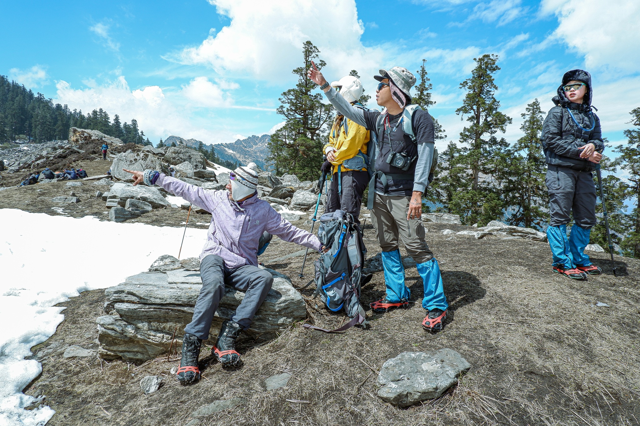 Trekking Pangarchulla anh 5