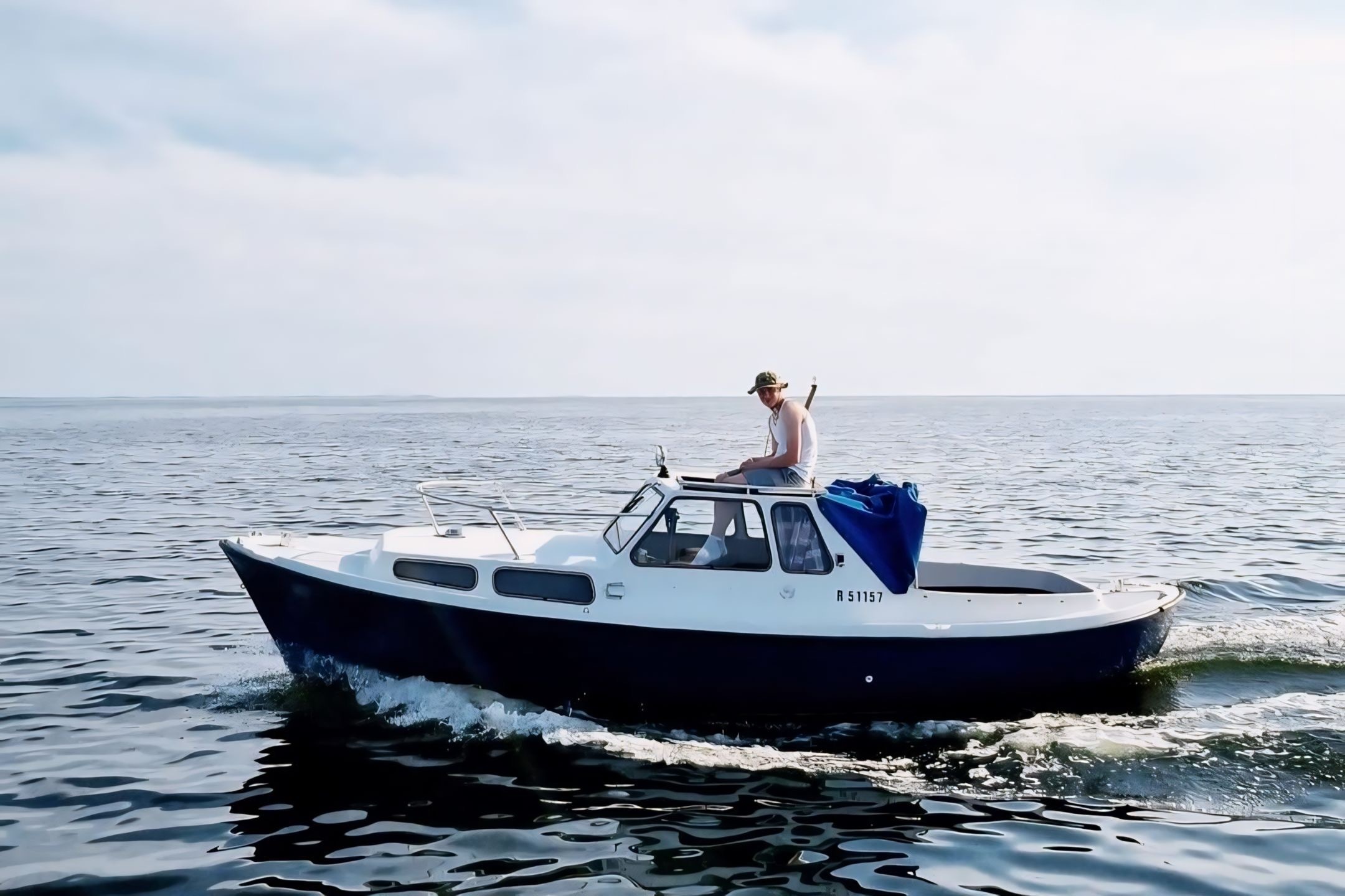 Cat dien thoai hoac di ve khi den hon dao o Phan Lan hinh anh