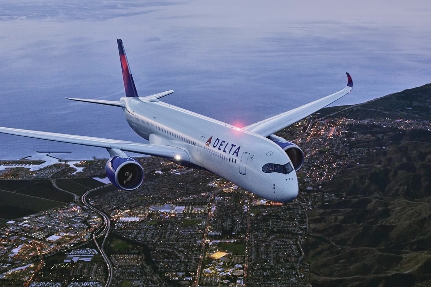 May bay My quay dau vi thuc an hong hinh anh