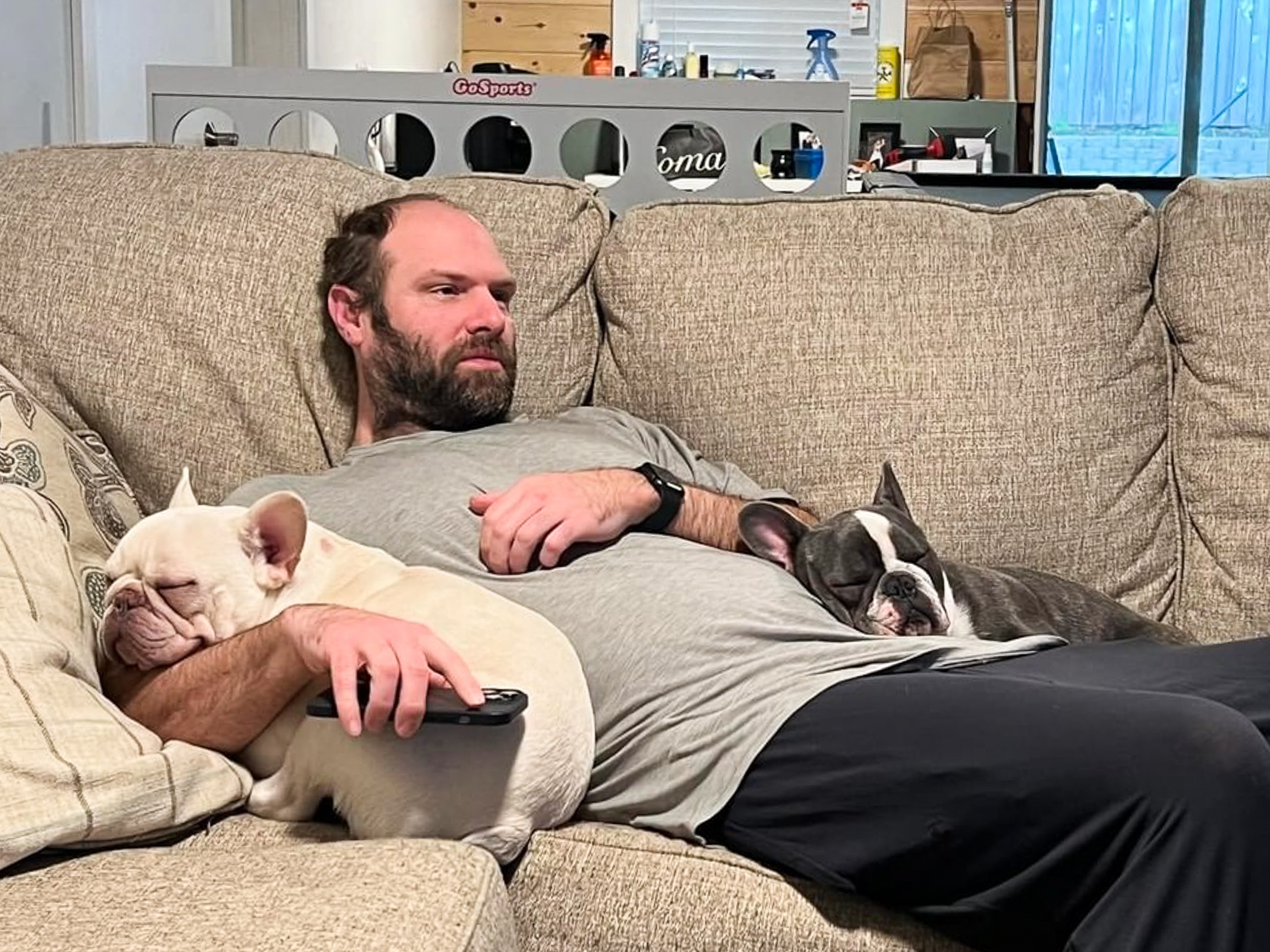 Thu cung soc nhiet anh 1