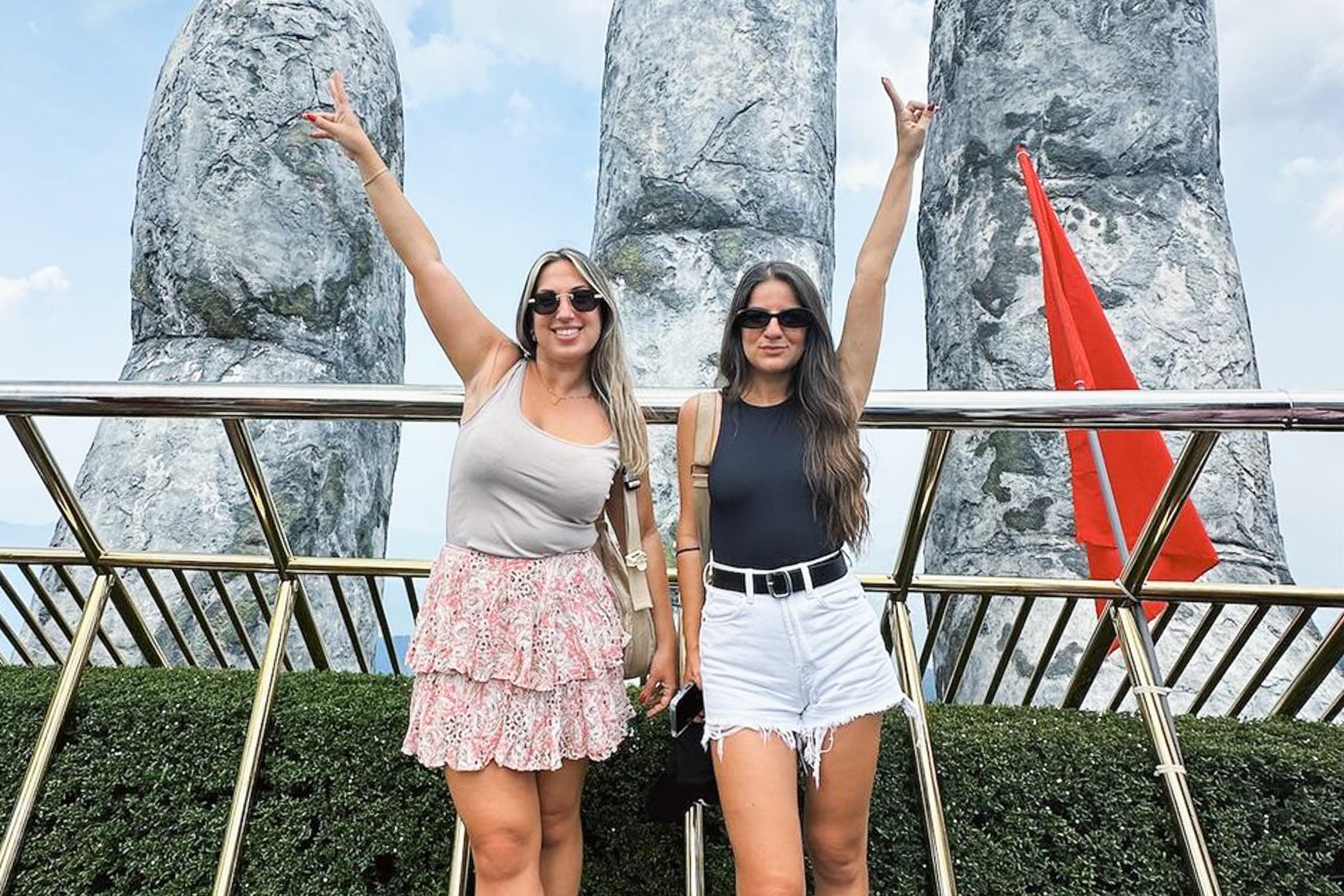 Bao Lao 'choang ngop' truoc toc do tang truong cua du lich Viet Nam hinh anh