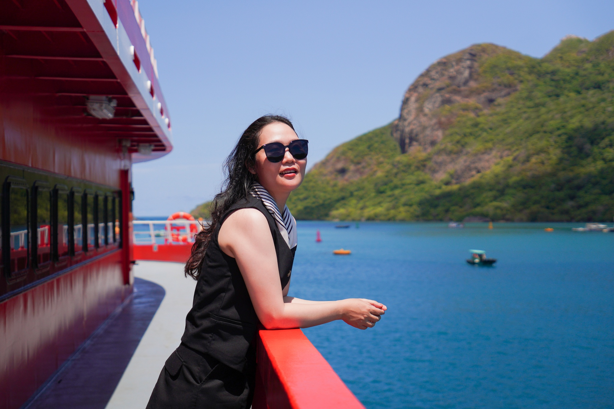 Tam dung tau cao toc TP.HCM - Con Dao sau 2 thang van hanh hinh anh