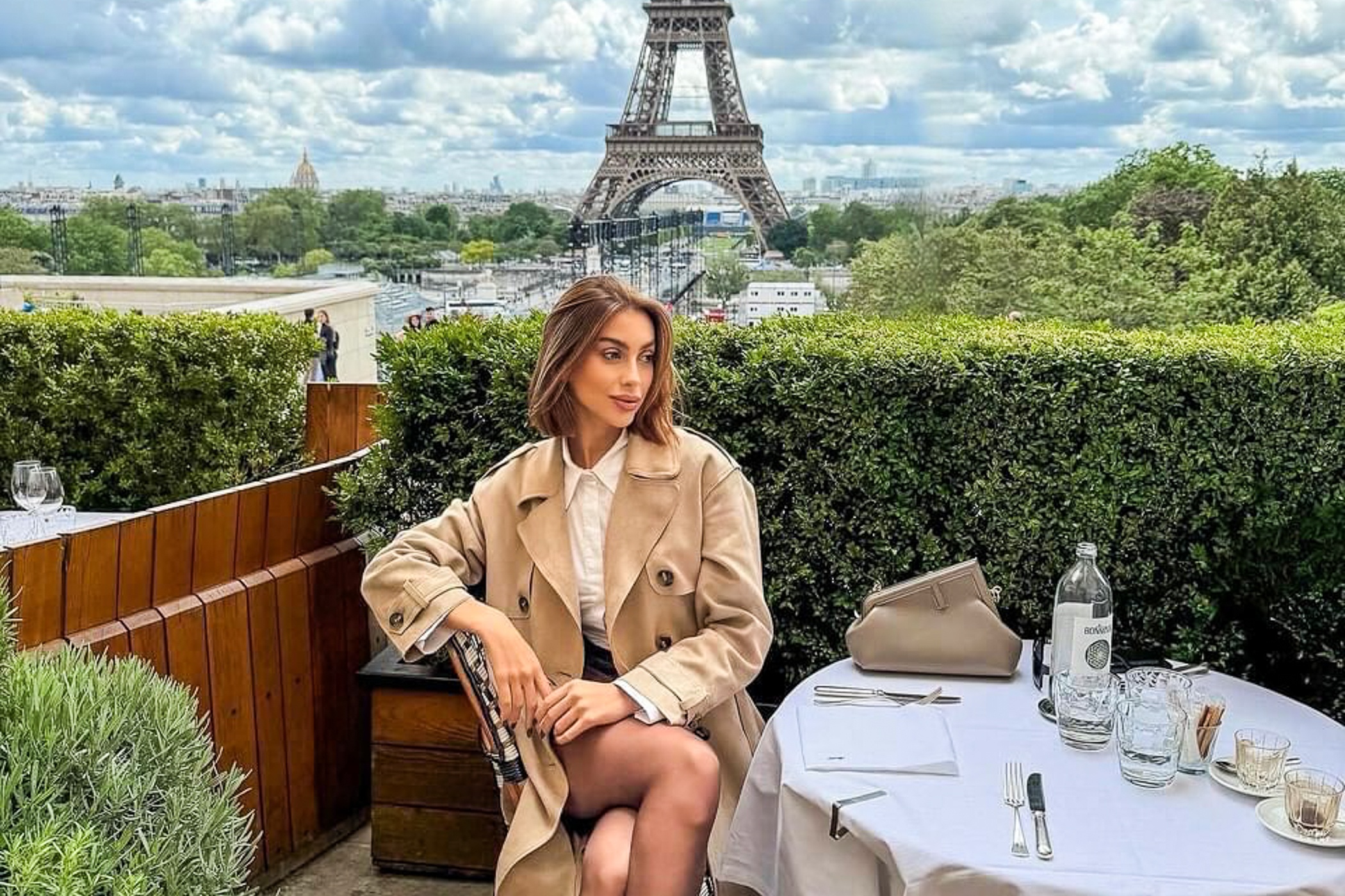 Nha hang, quan bar Paris than kho vi Olympics hinh anh