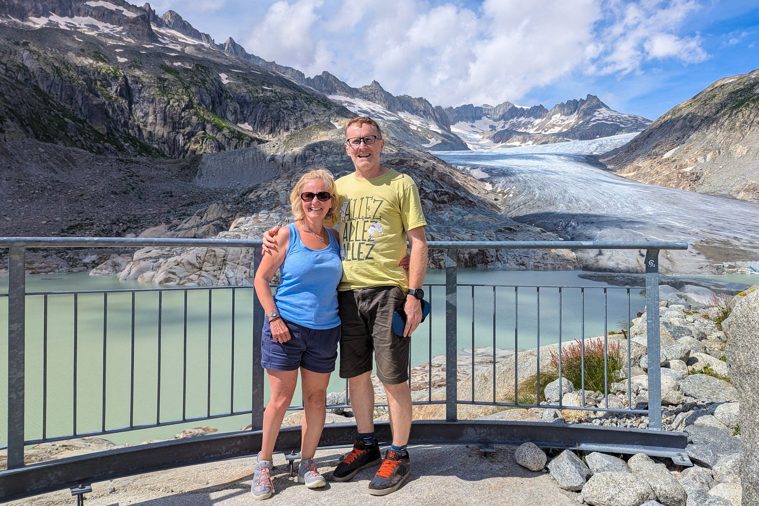 Buc anh song bang Thuy Si 'boc hoi' gay sung sot hinh anh