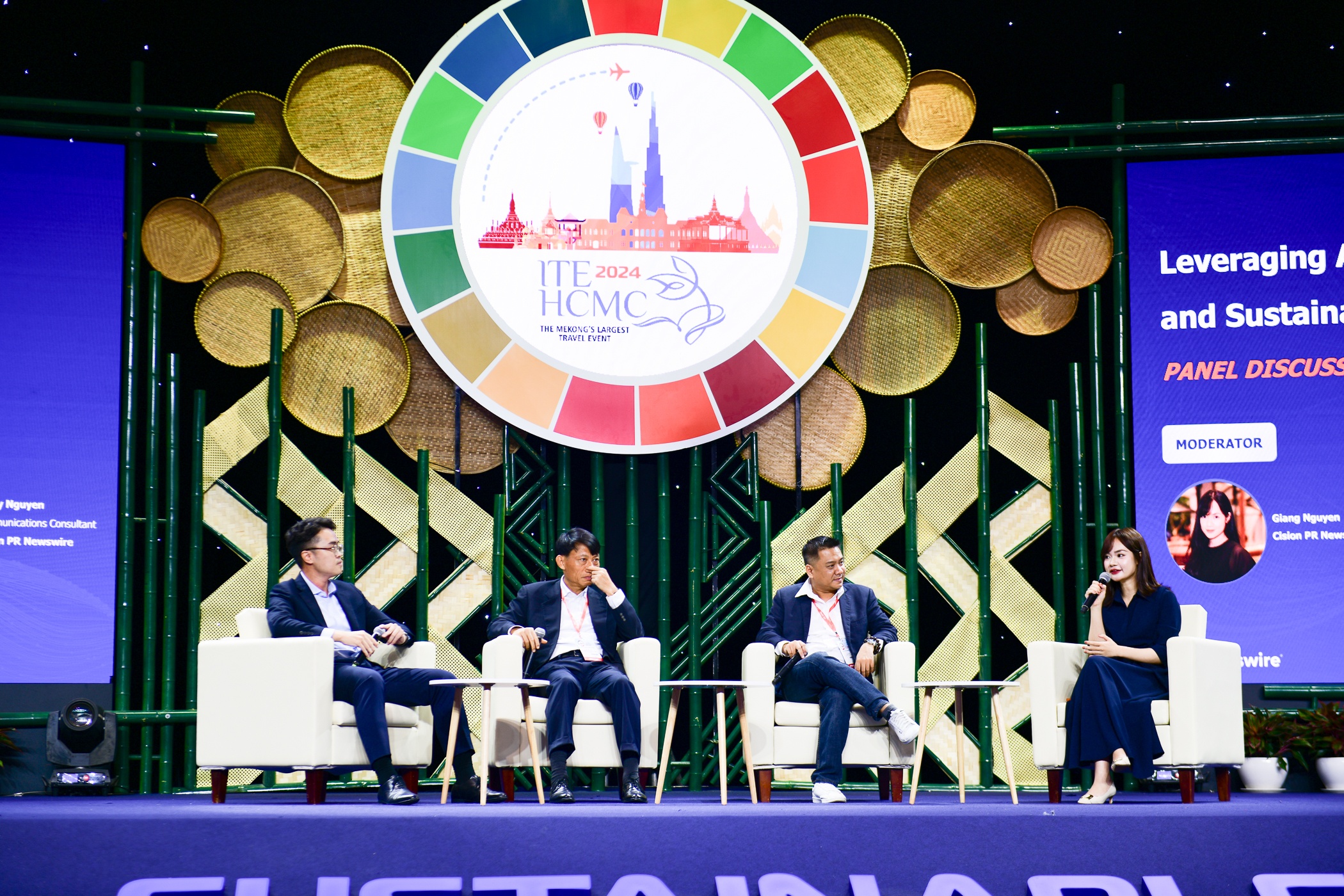 Hoi cho Du lich anh 1