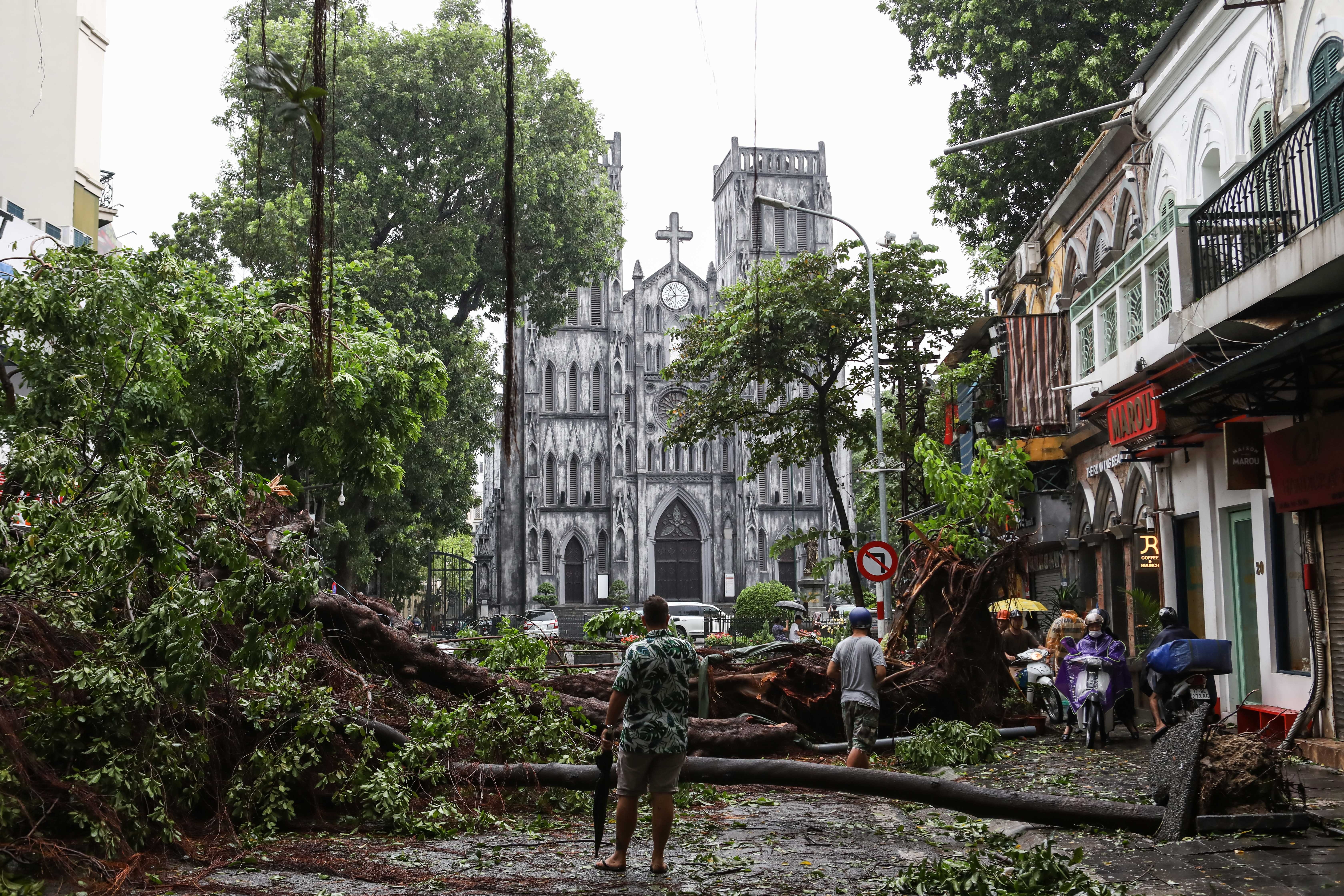 Du lich bao Yagi anh 5