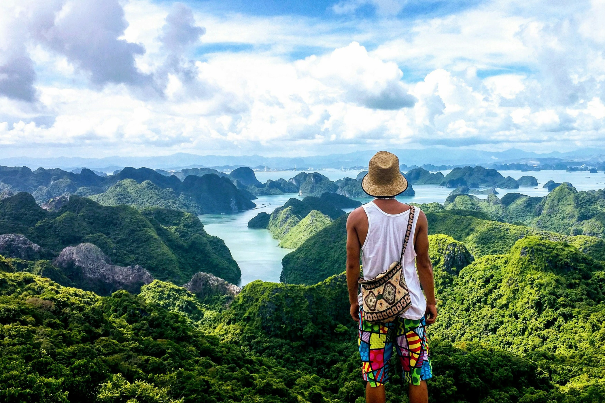 UNESCO sap khao sat viec bao ton vinh Ha Long hinh anh