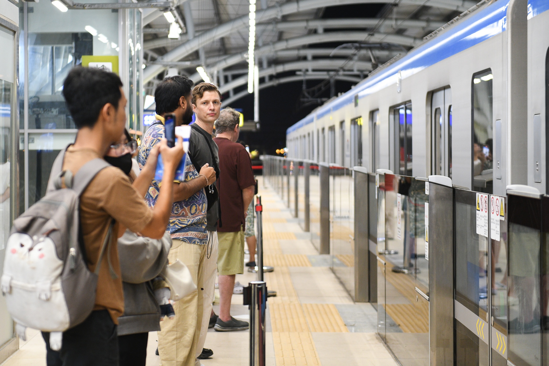 Hoang hon metro anh 14