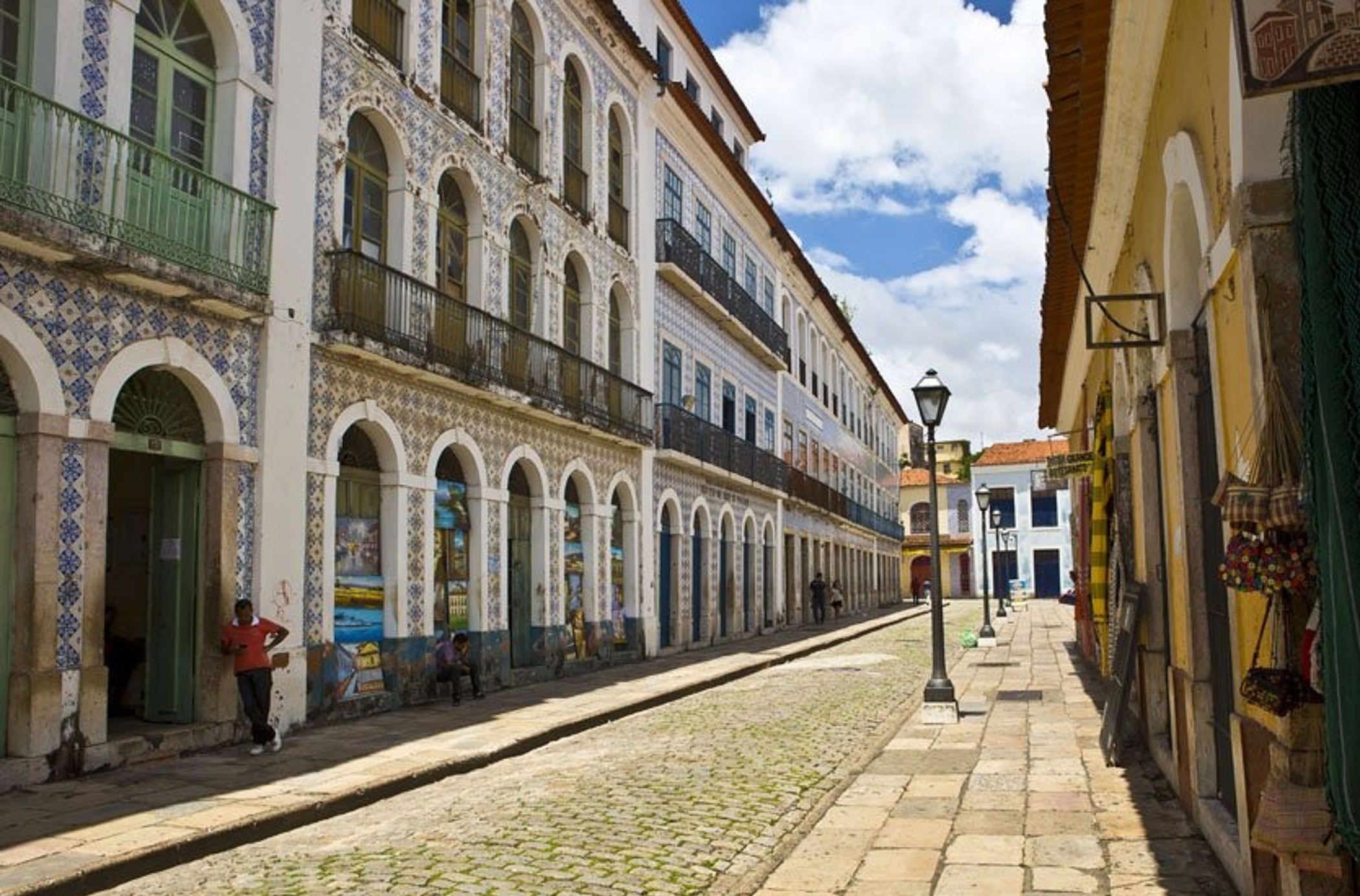 Canh quan yen binh tai que nha tien dao Nguyen Xuan Son hinh anh