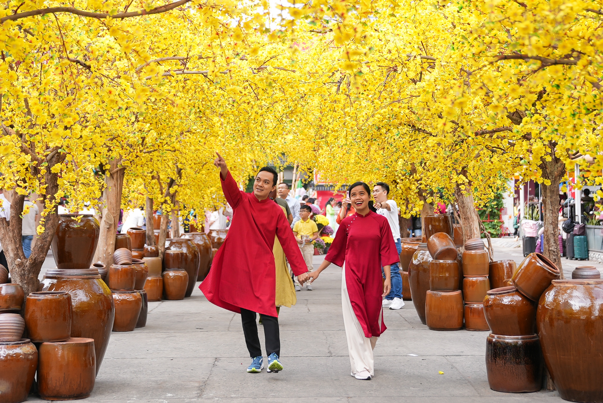 Khach Tay choi Tet anh 3