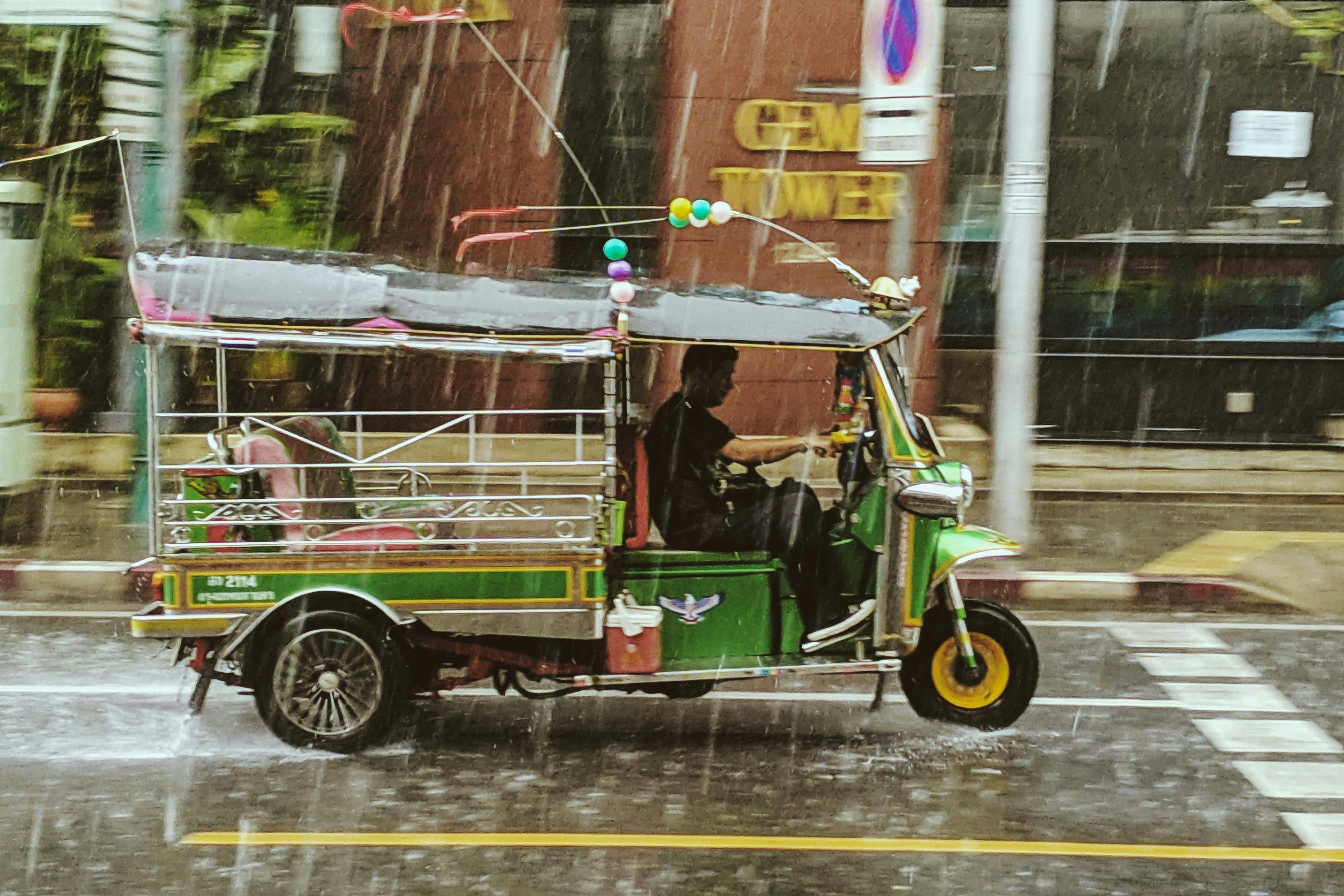 Sang kien du lich 'hoang duong' cua Thai Lan hinh anh