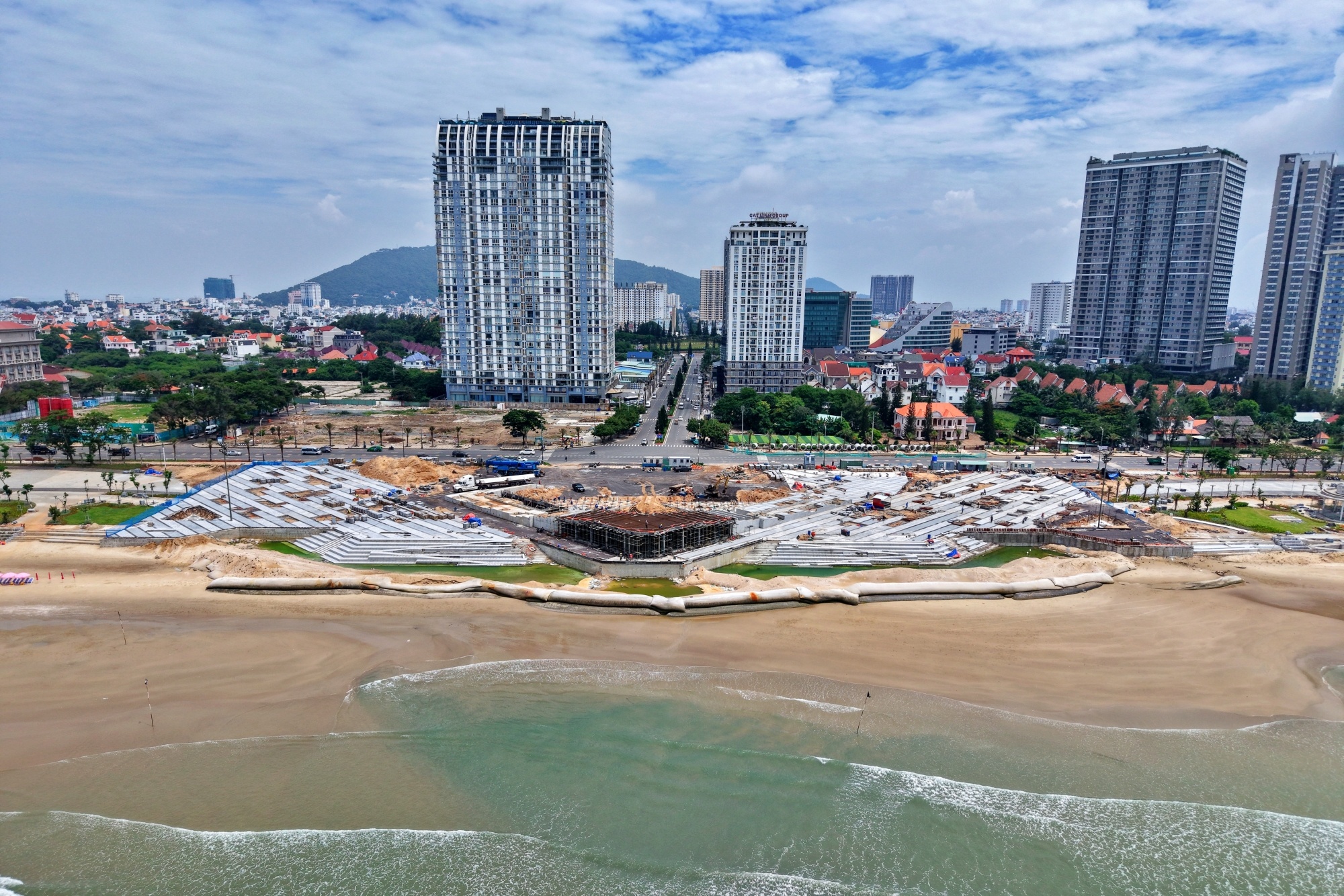 Dien mao moi cua bai bien TP.HCM hinh anh