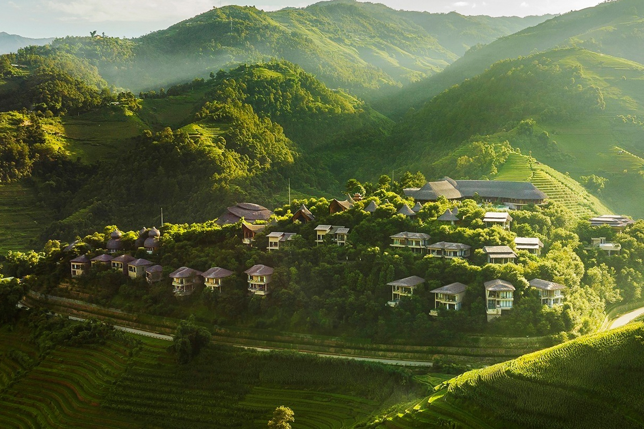 5 resort ngam Tay Bac mua lua dep nhat nam hinh anh