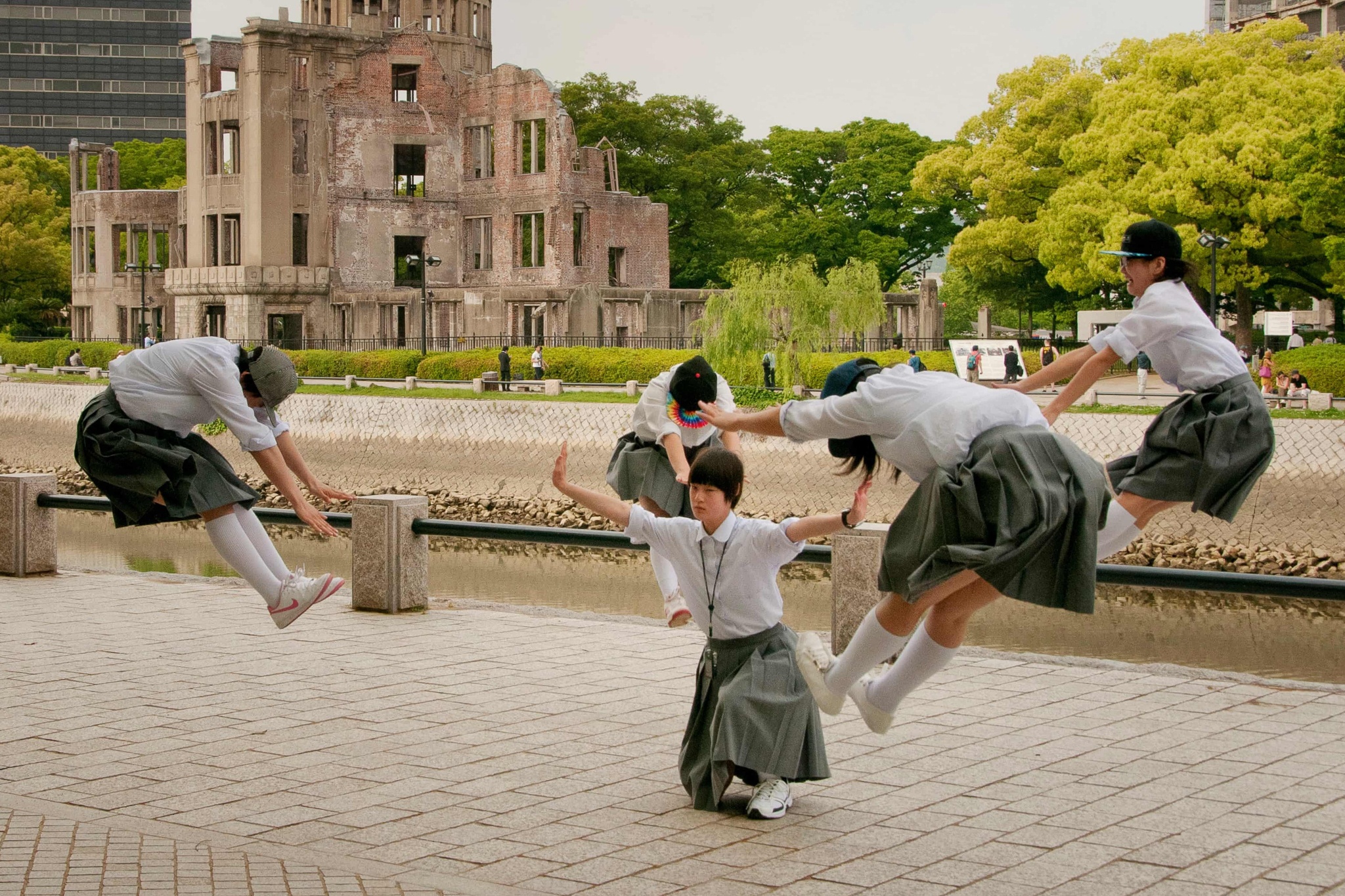 80 nam sau tham hoa hat nhan Hiroshima hinh anh