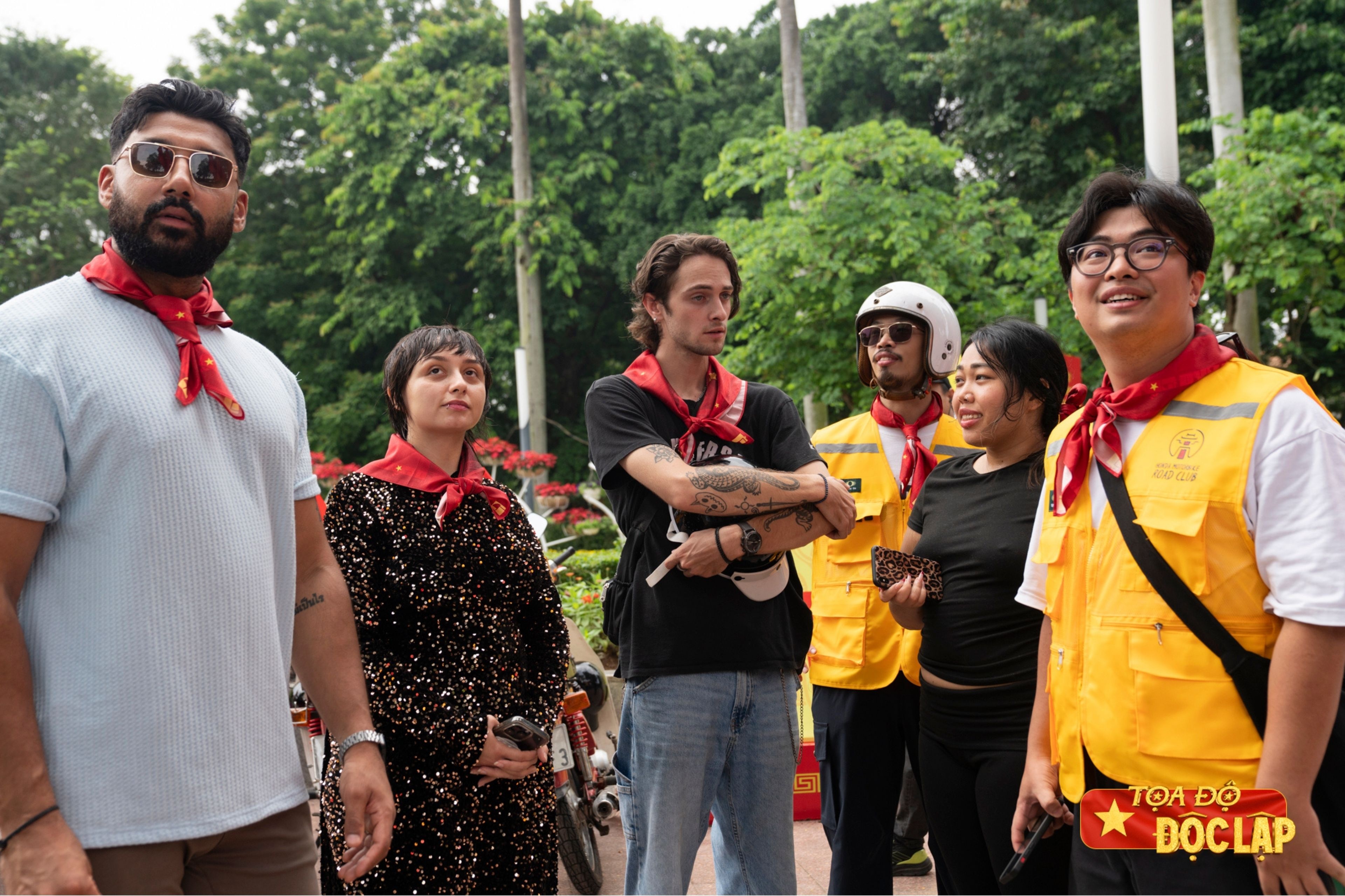 Tour xe Doc Lap anh 5