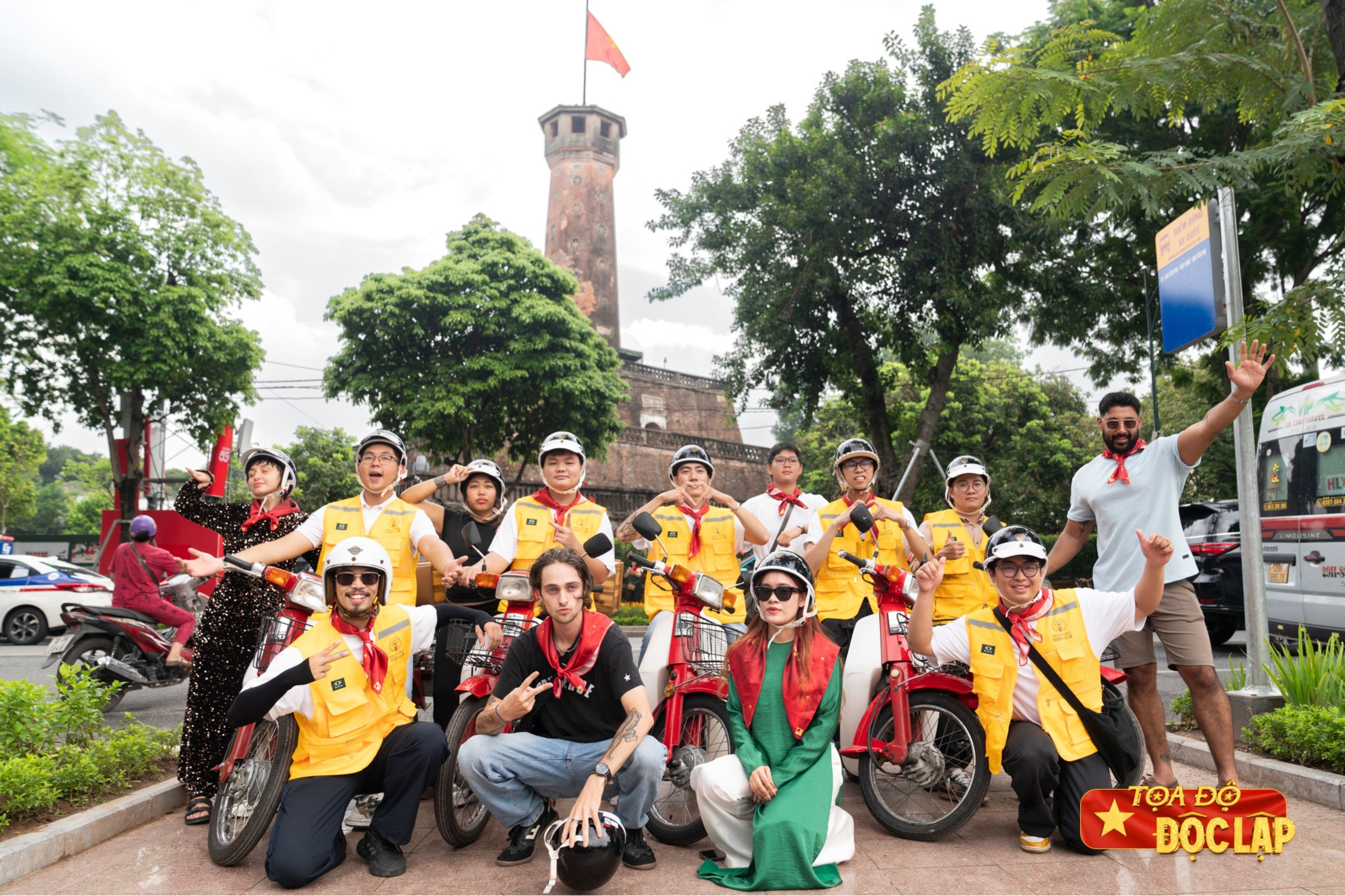 Tour xe Doc Lap anh 21