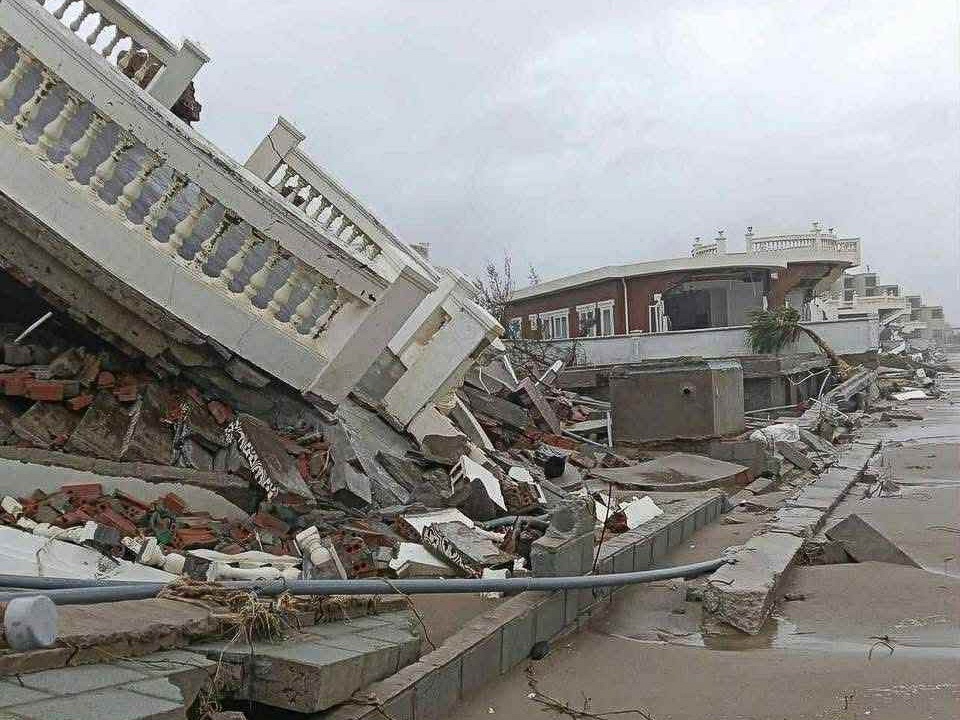 Thiet hai bao so 10 anh 7