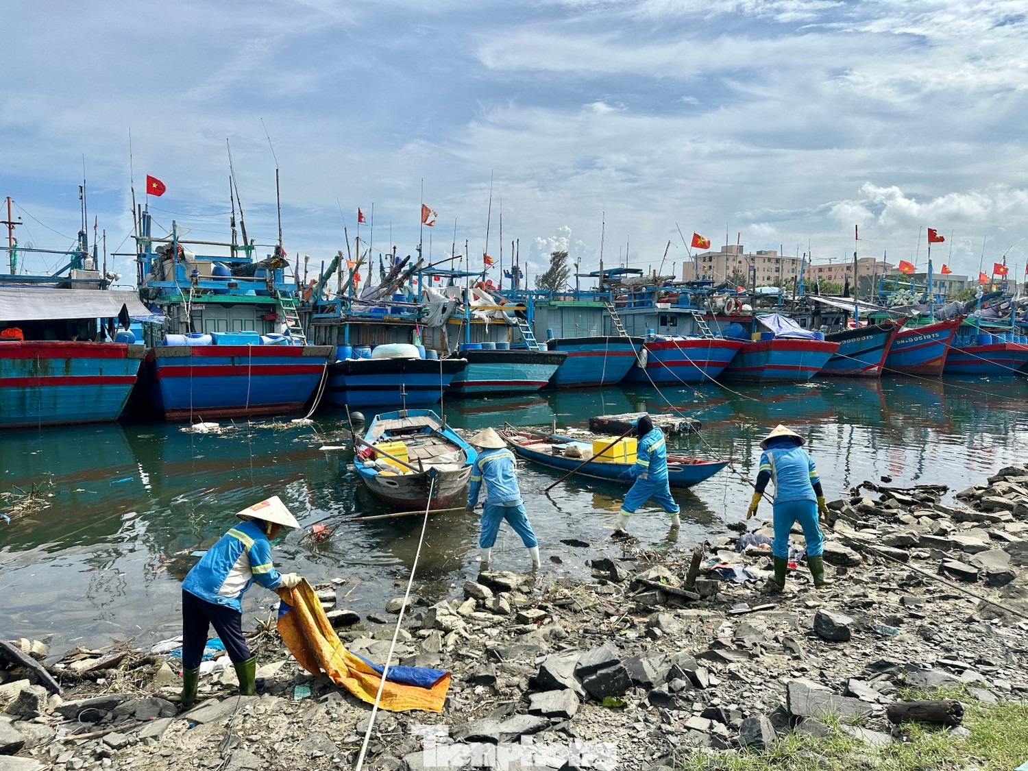 Da Nang sau bao anh 11