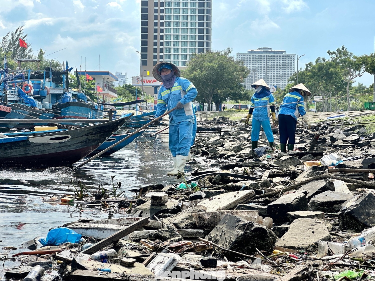 Da Nang sau bao anh 13